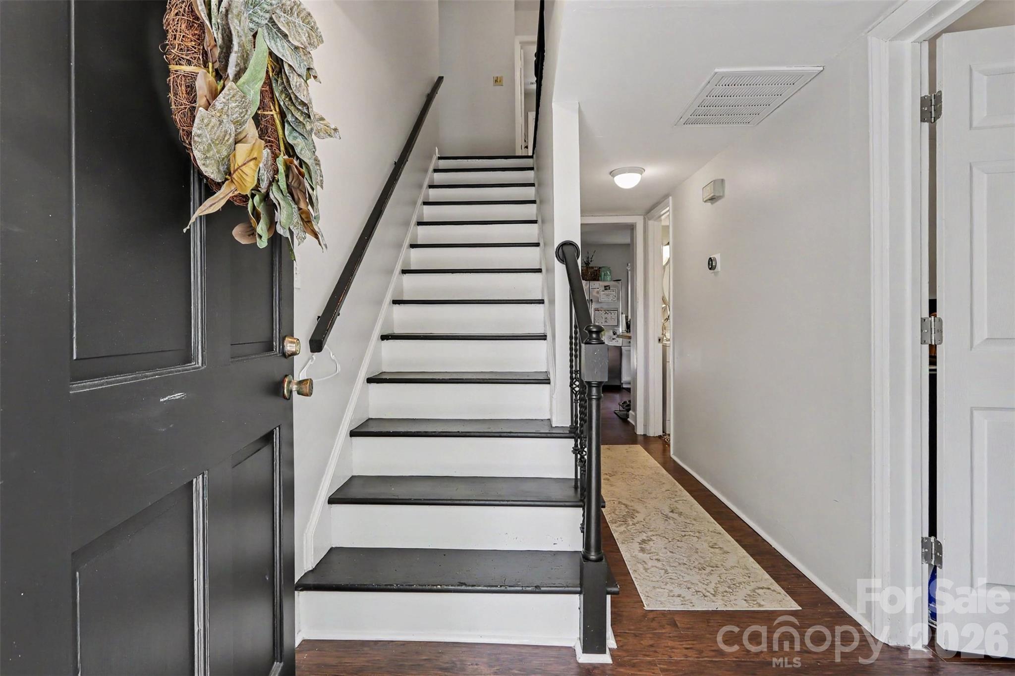 320 Sunnywood Lane — Charlotte