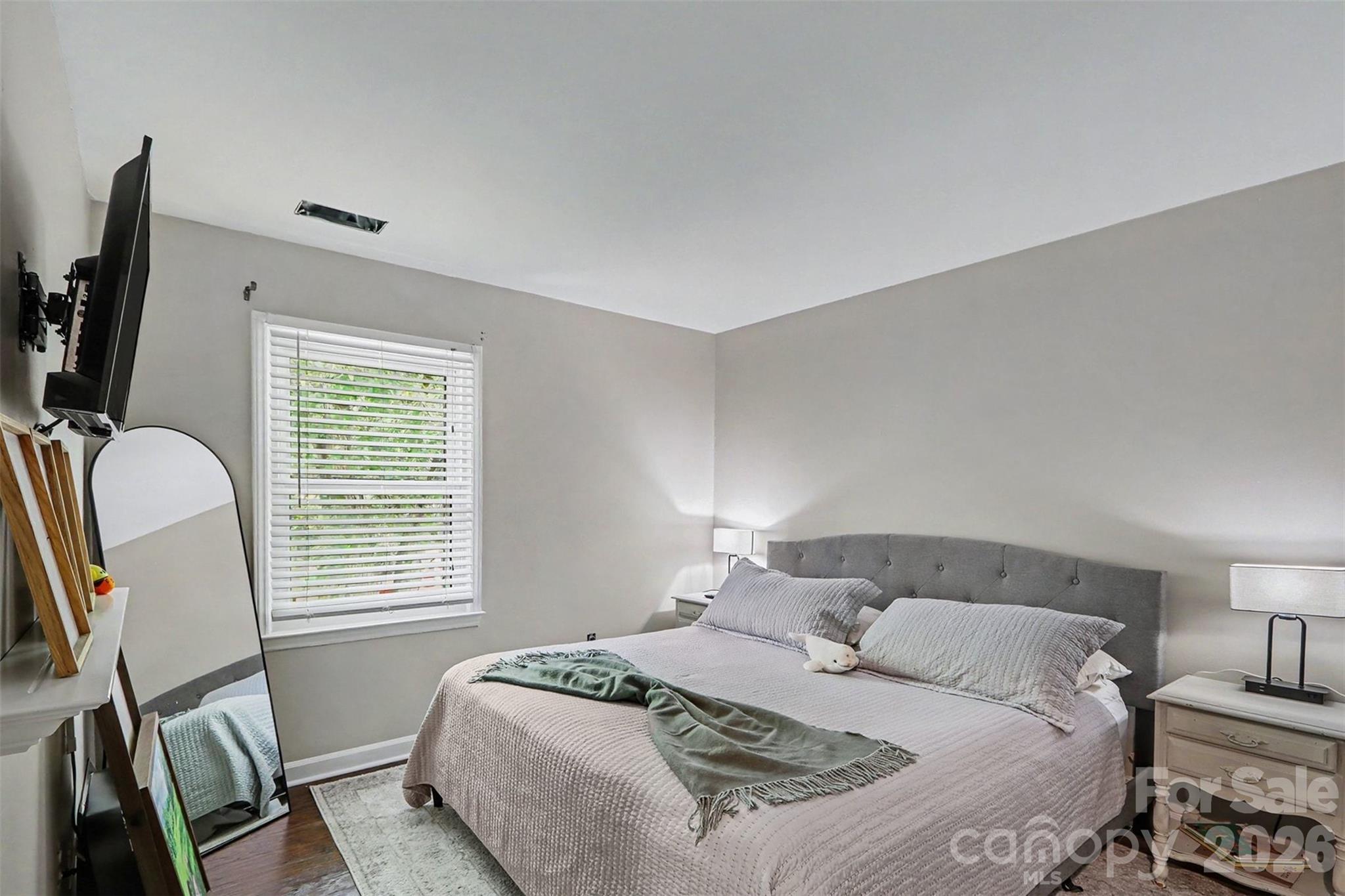 320 Sunnywood Lane — Charlotte