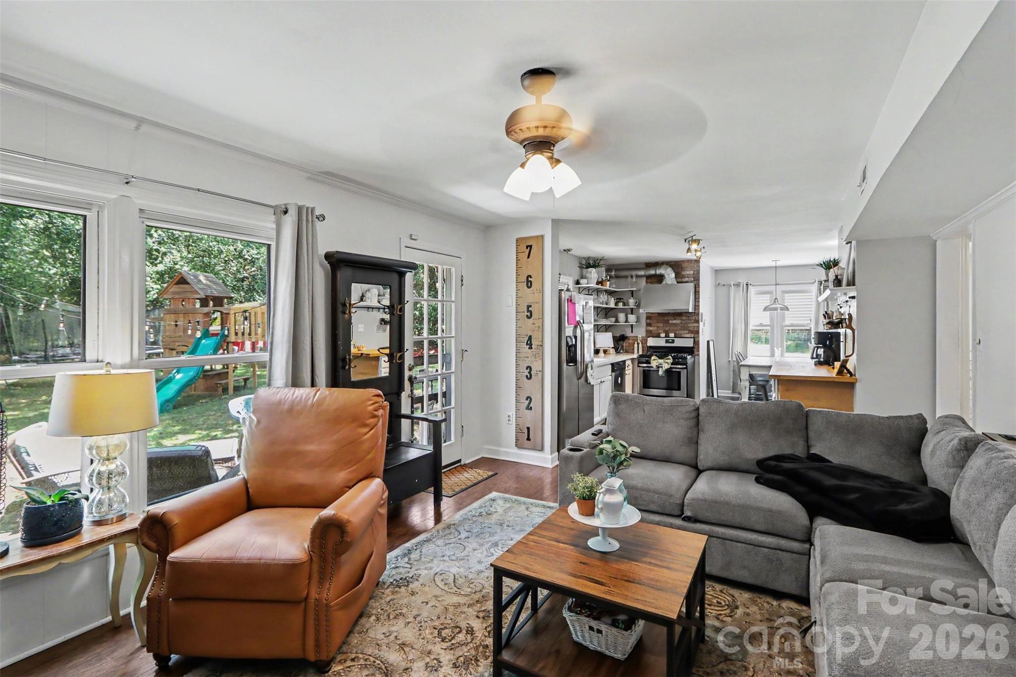 320 Sunnywood Lane — Charlotte