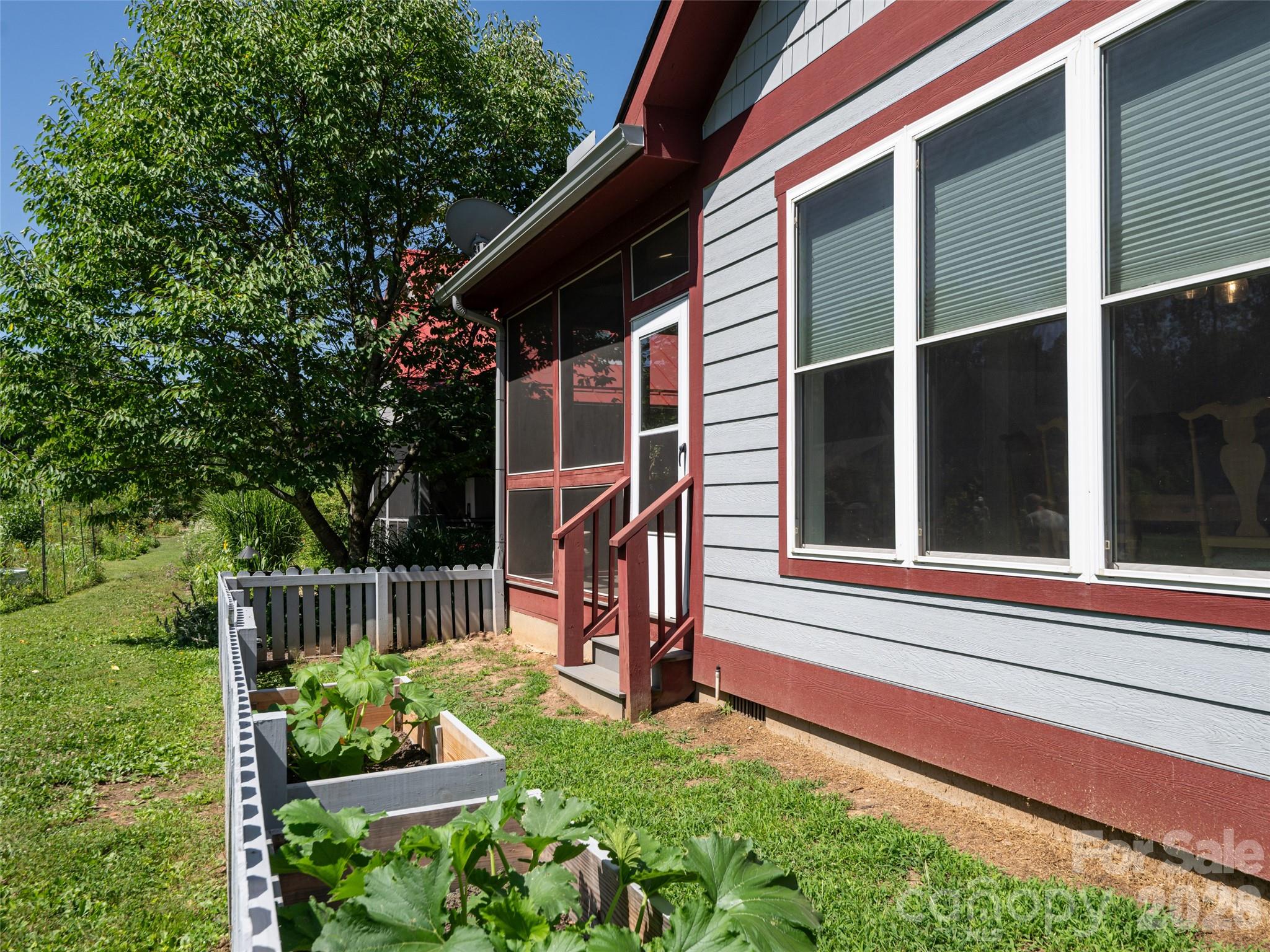 51 Verde Drive — Asheville