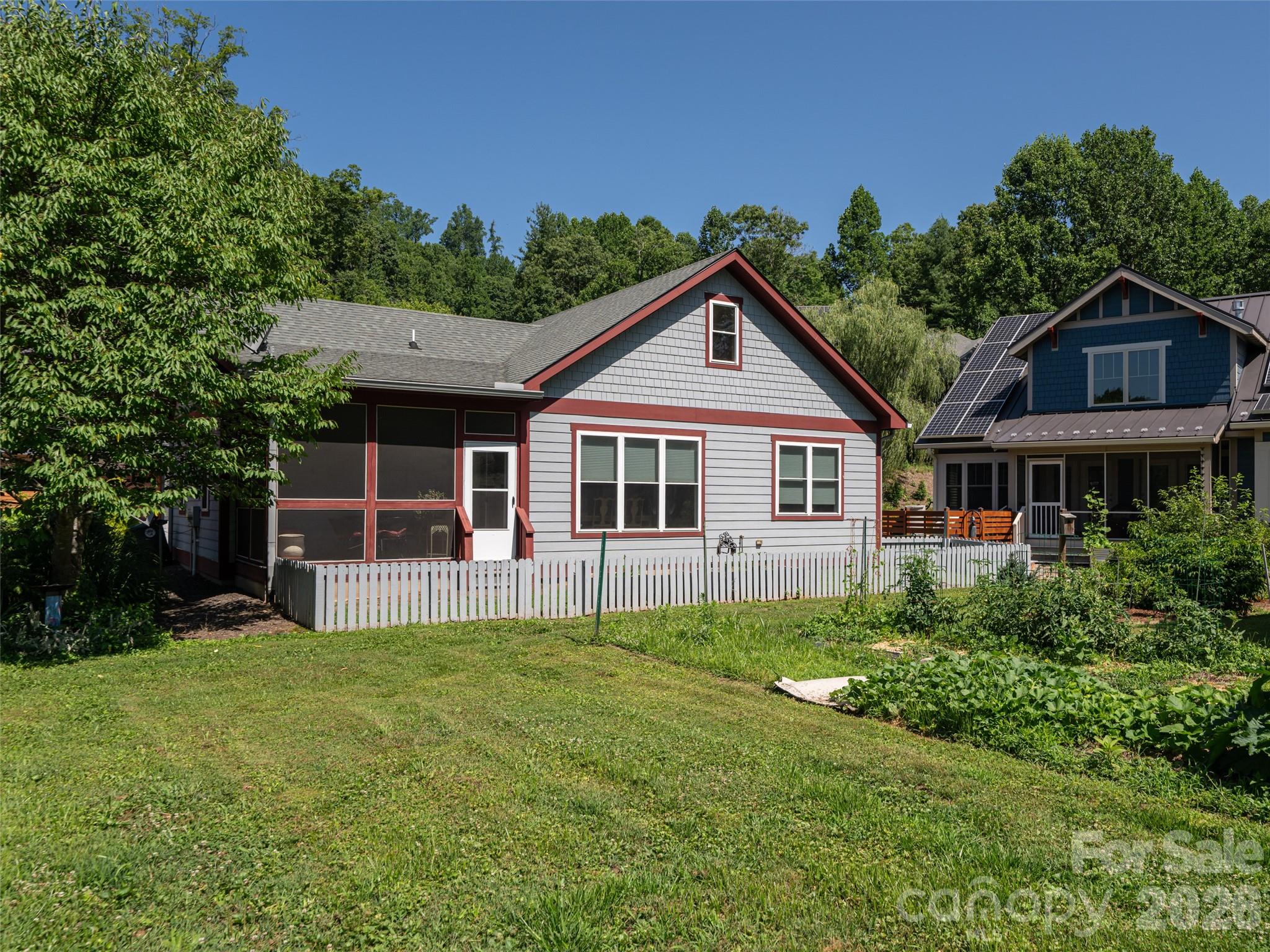51 Verde Drive — Asheville