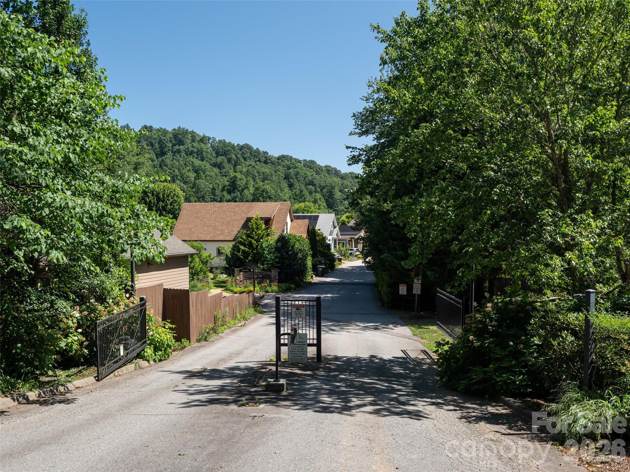 51 Verde Drive — Asheville