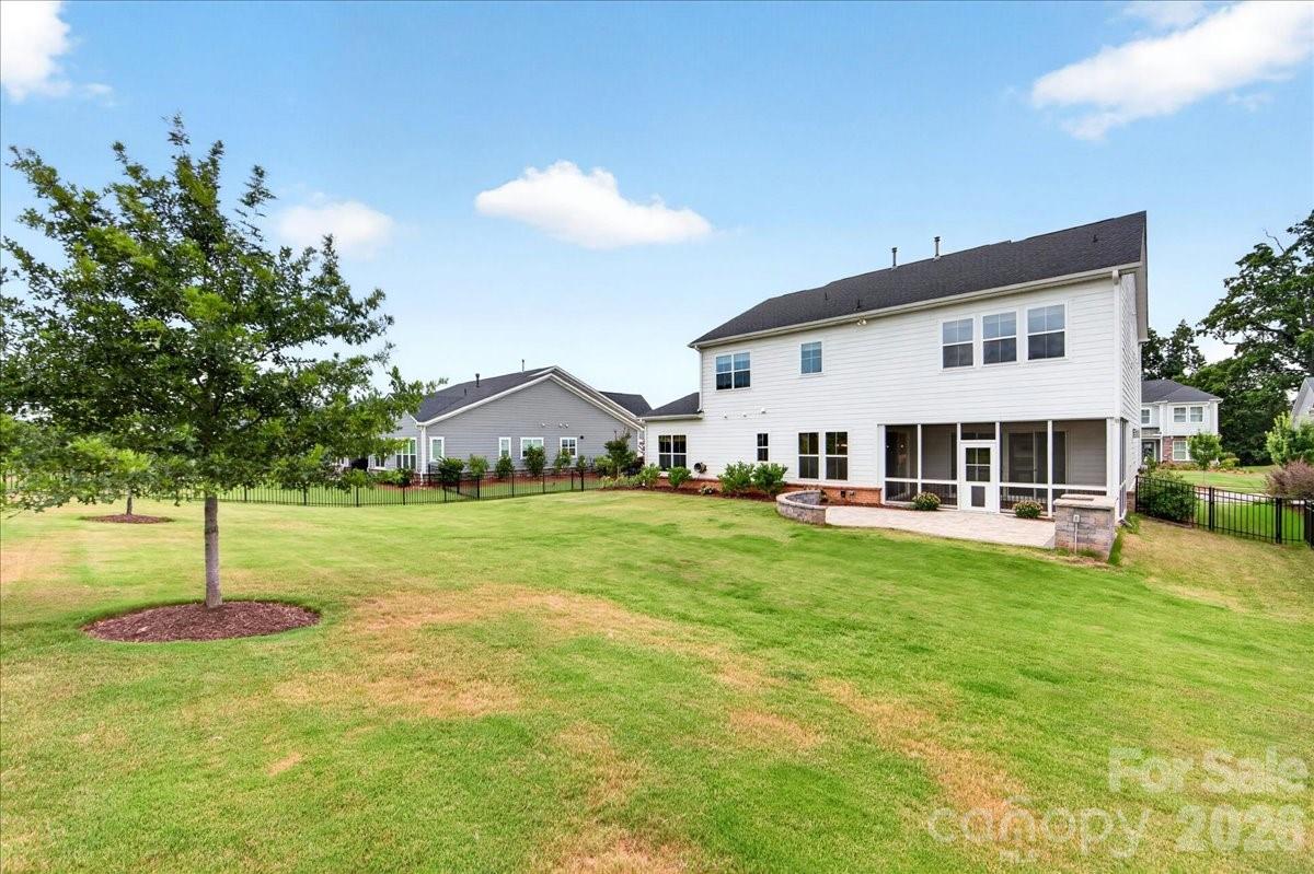 222 Lanyard Lane — Belmont