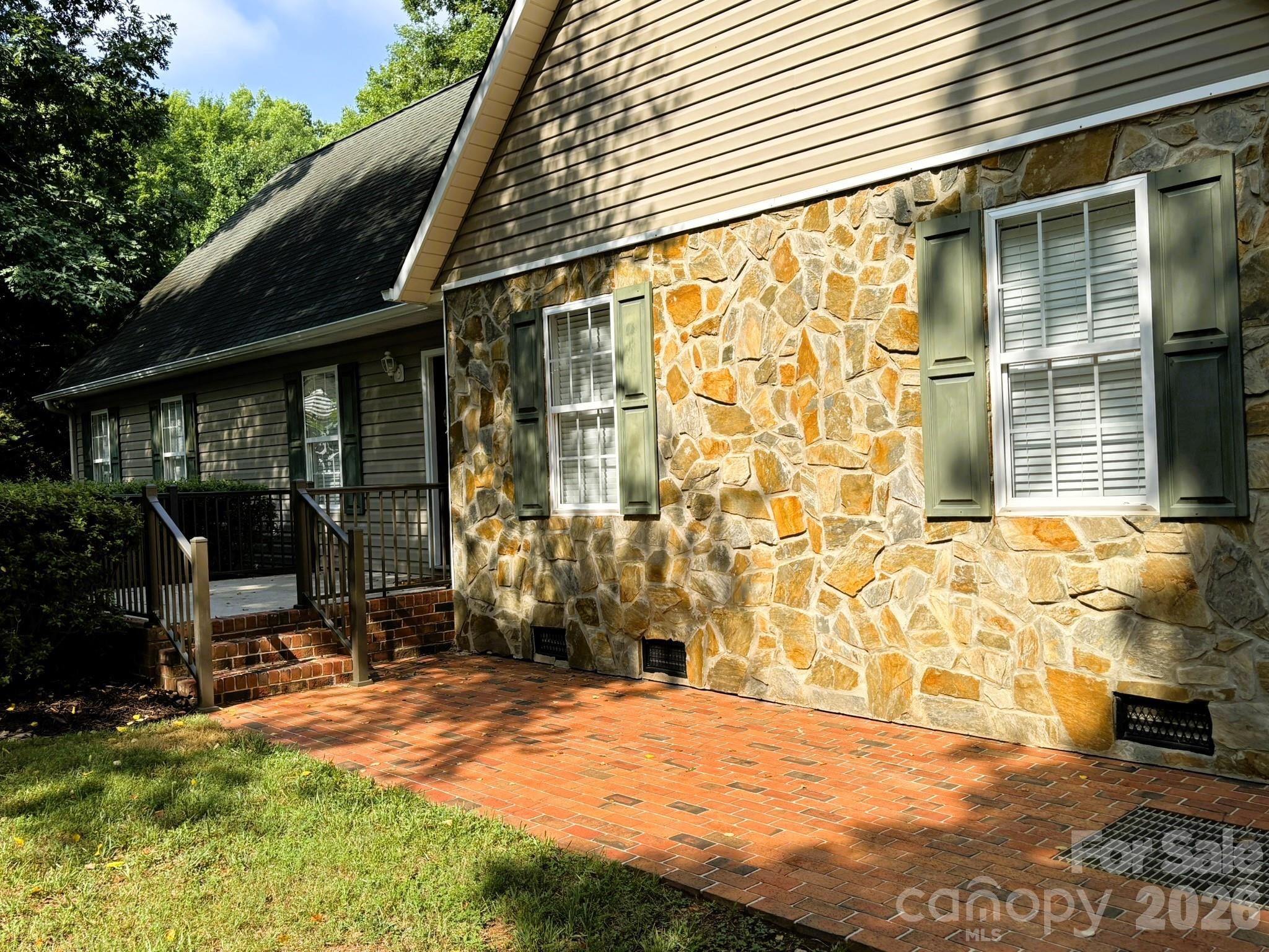 130 Canoe Court — Mount Gilead