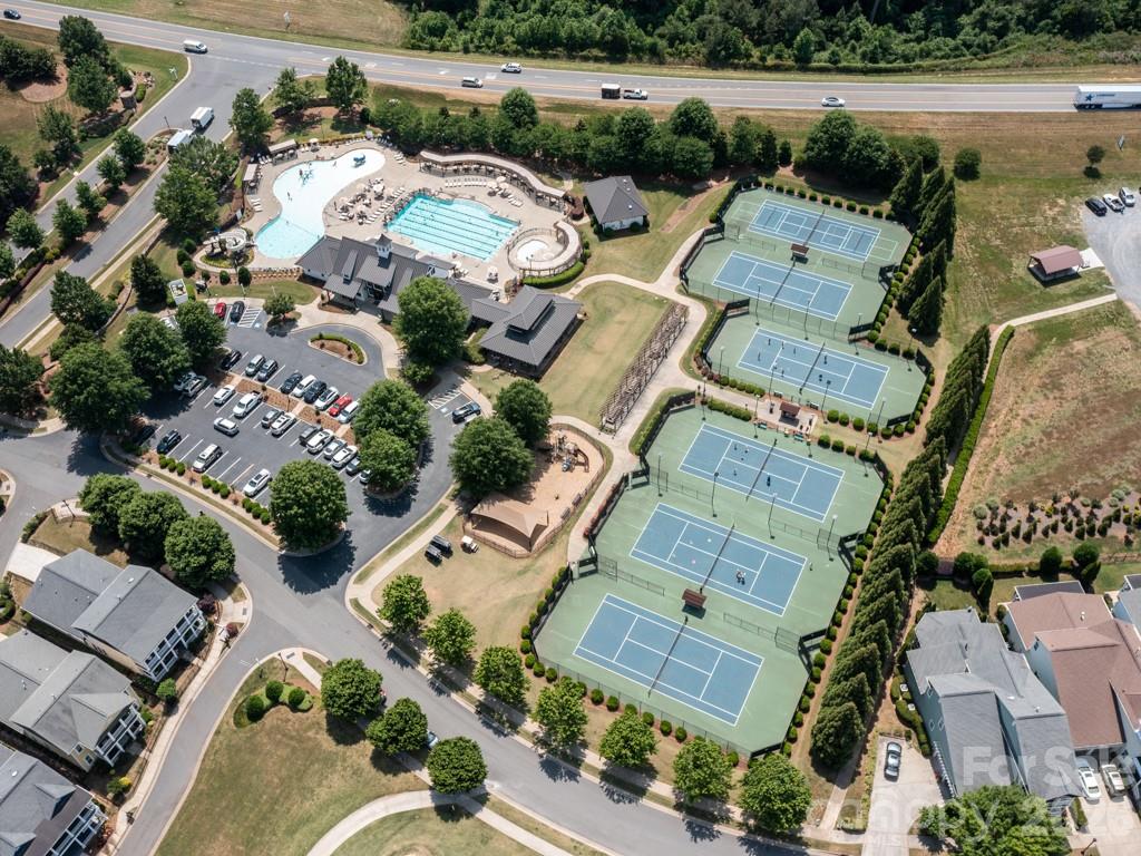406 Belo Court — Fort Mill