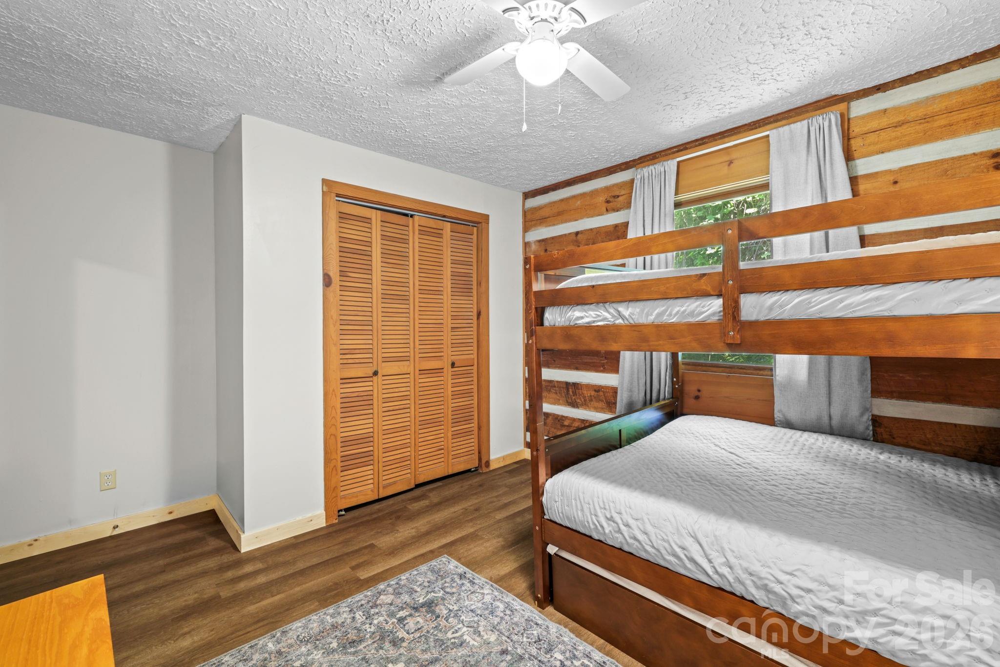 237 Biltmore Circle — Bryson City