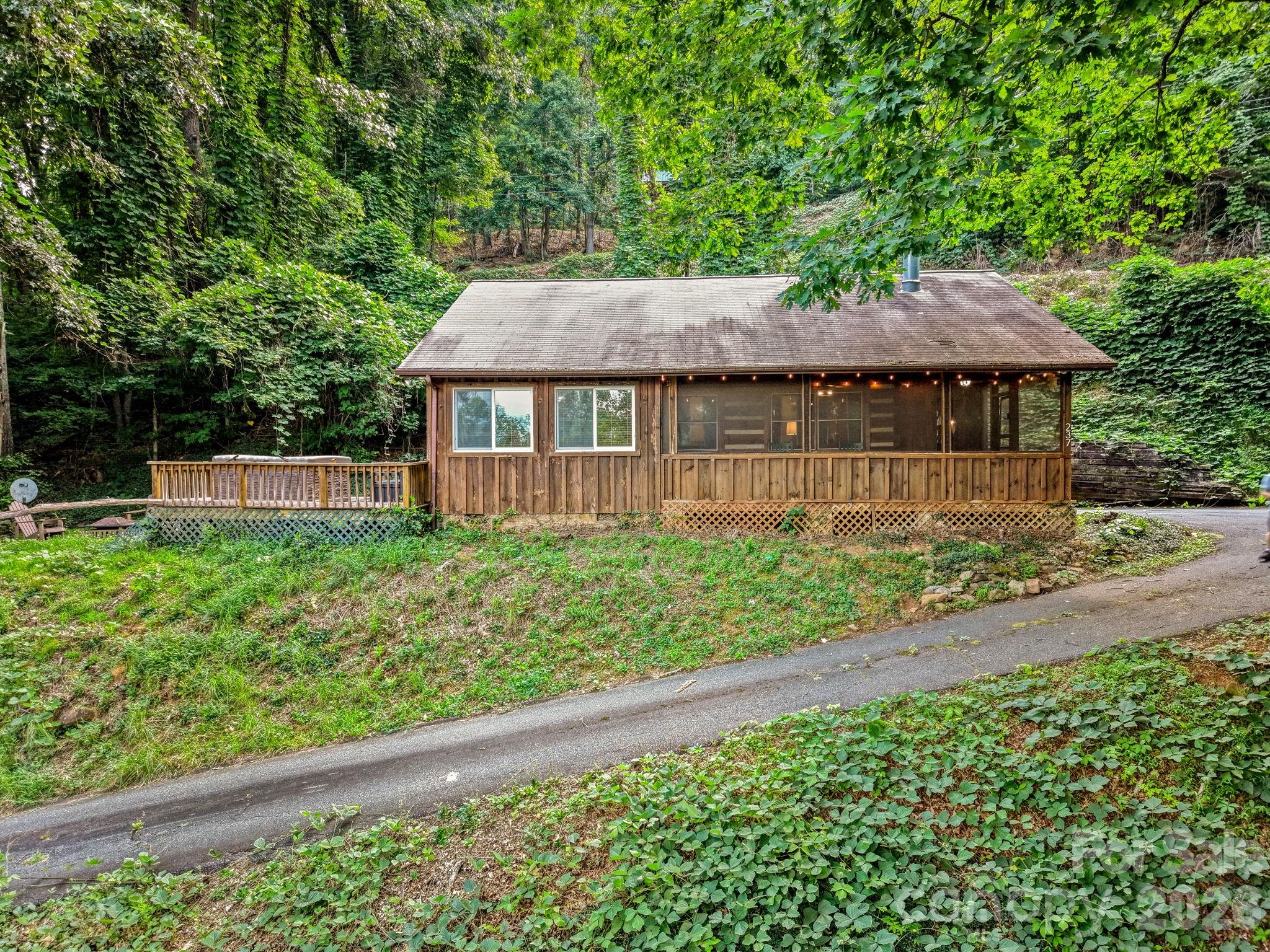 237 Biltmore Circle — Bryson City