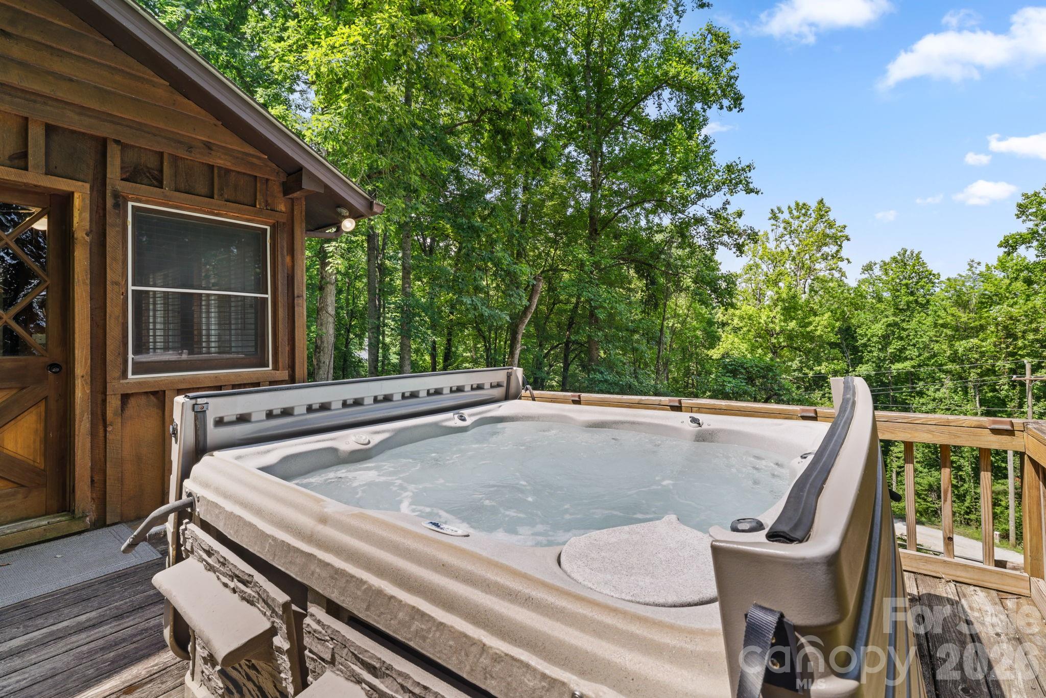 237 Biltmore Circle — Bryson City
