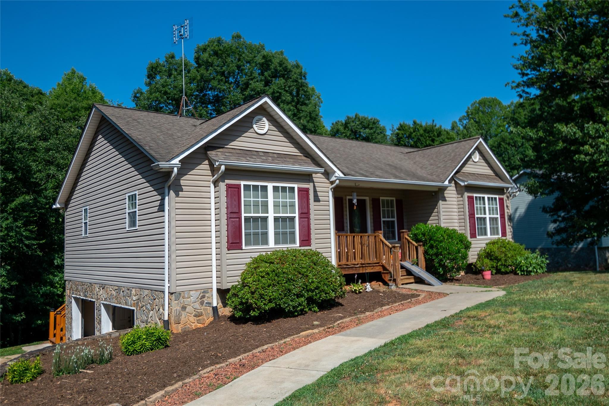 3611 Judea Drive — Lenoir