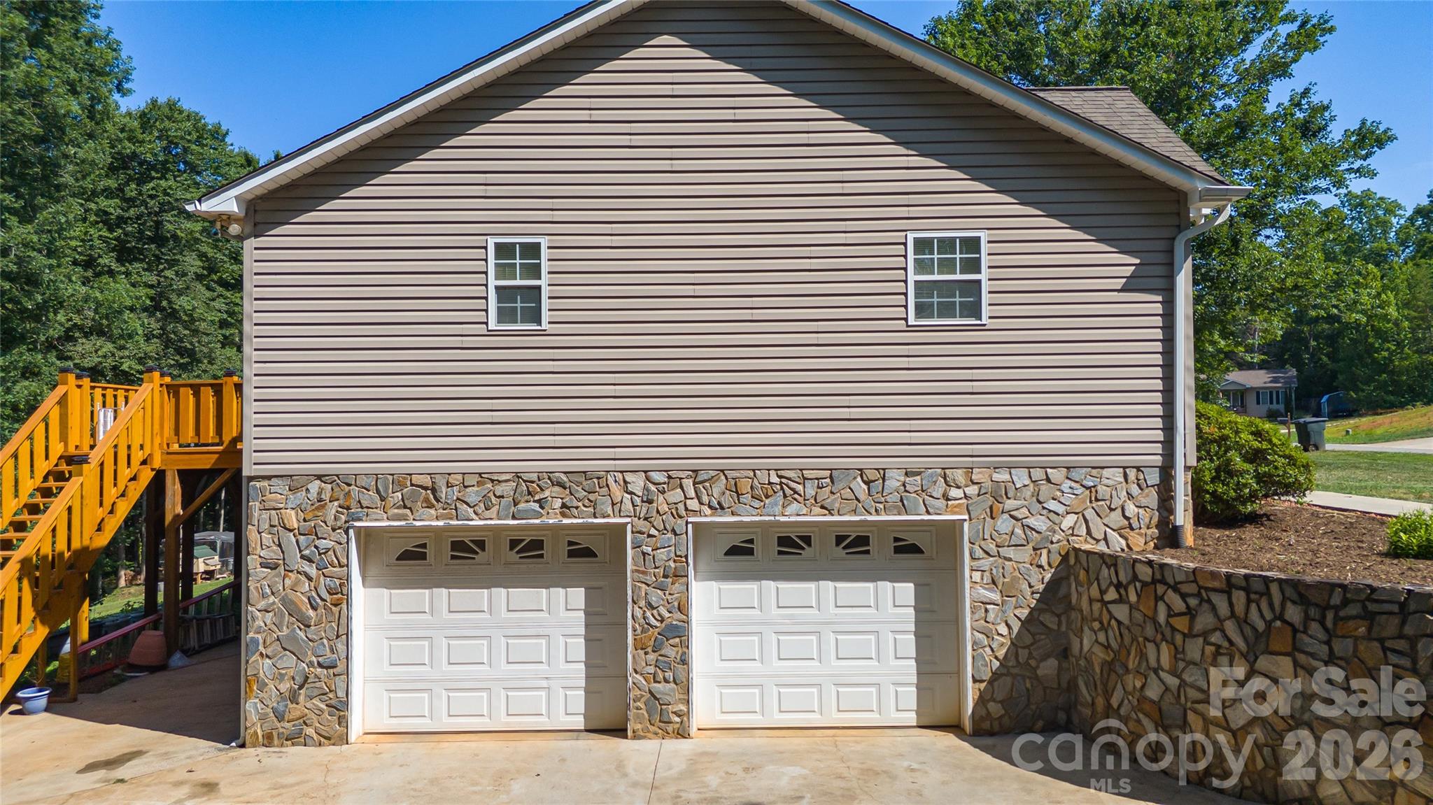 3611 Judea Drive — Lenoir