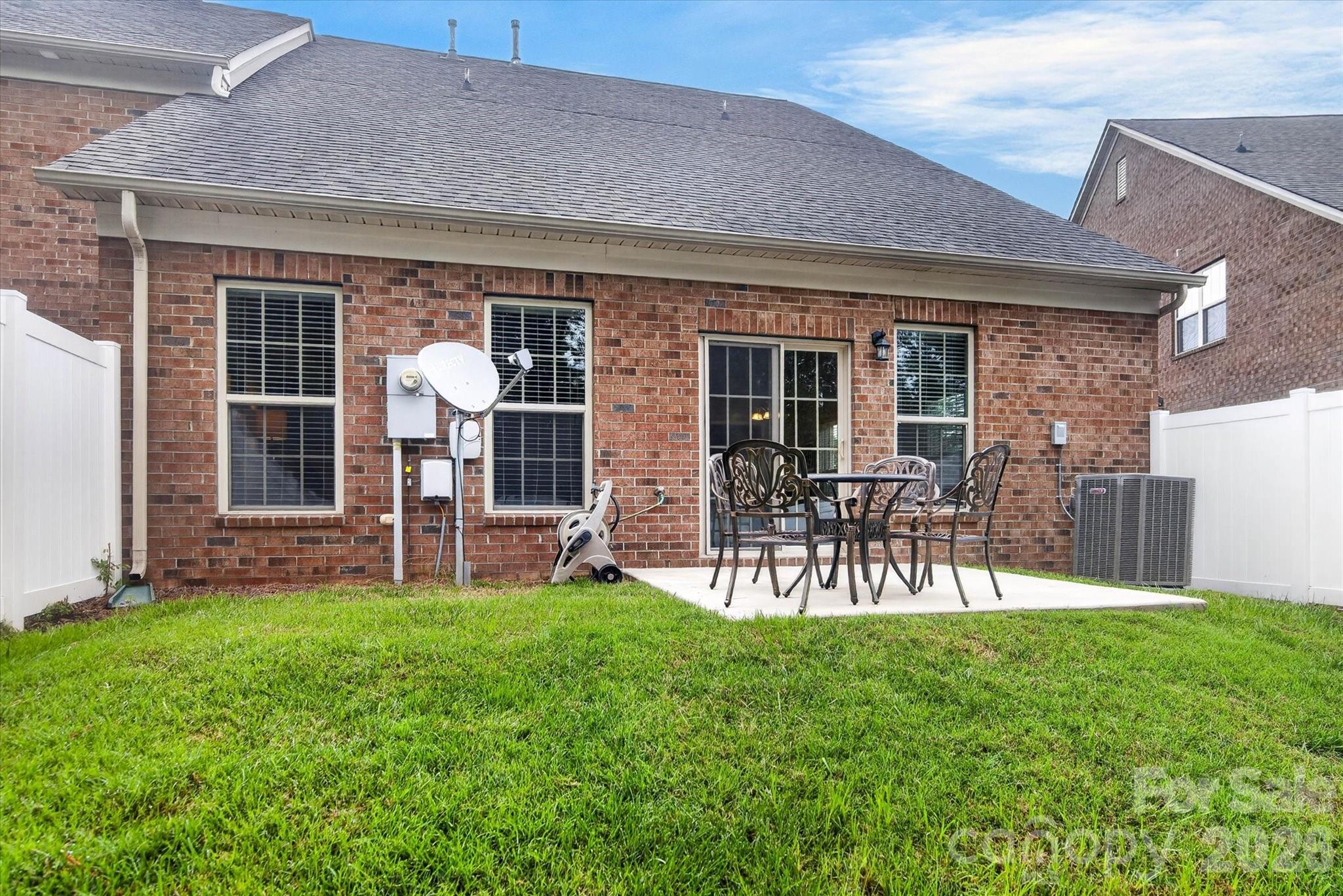 3153 Hartson Pointe Drive — Fort Mill