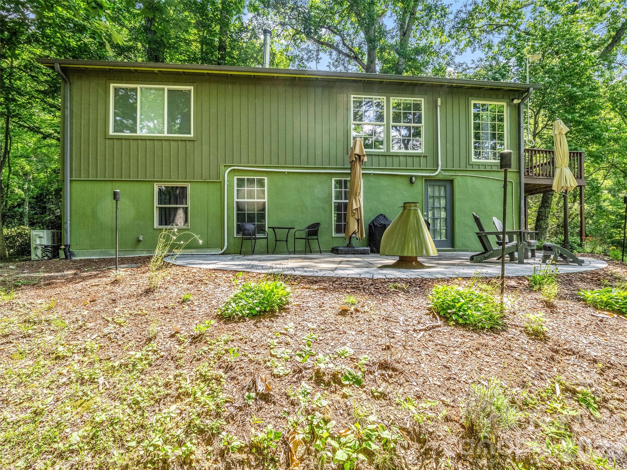 20 Kimberly Road — Black Mountain
