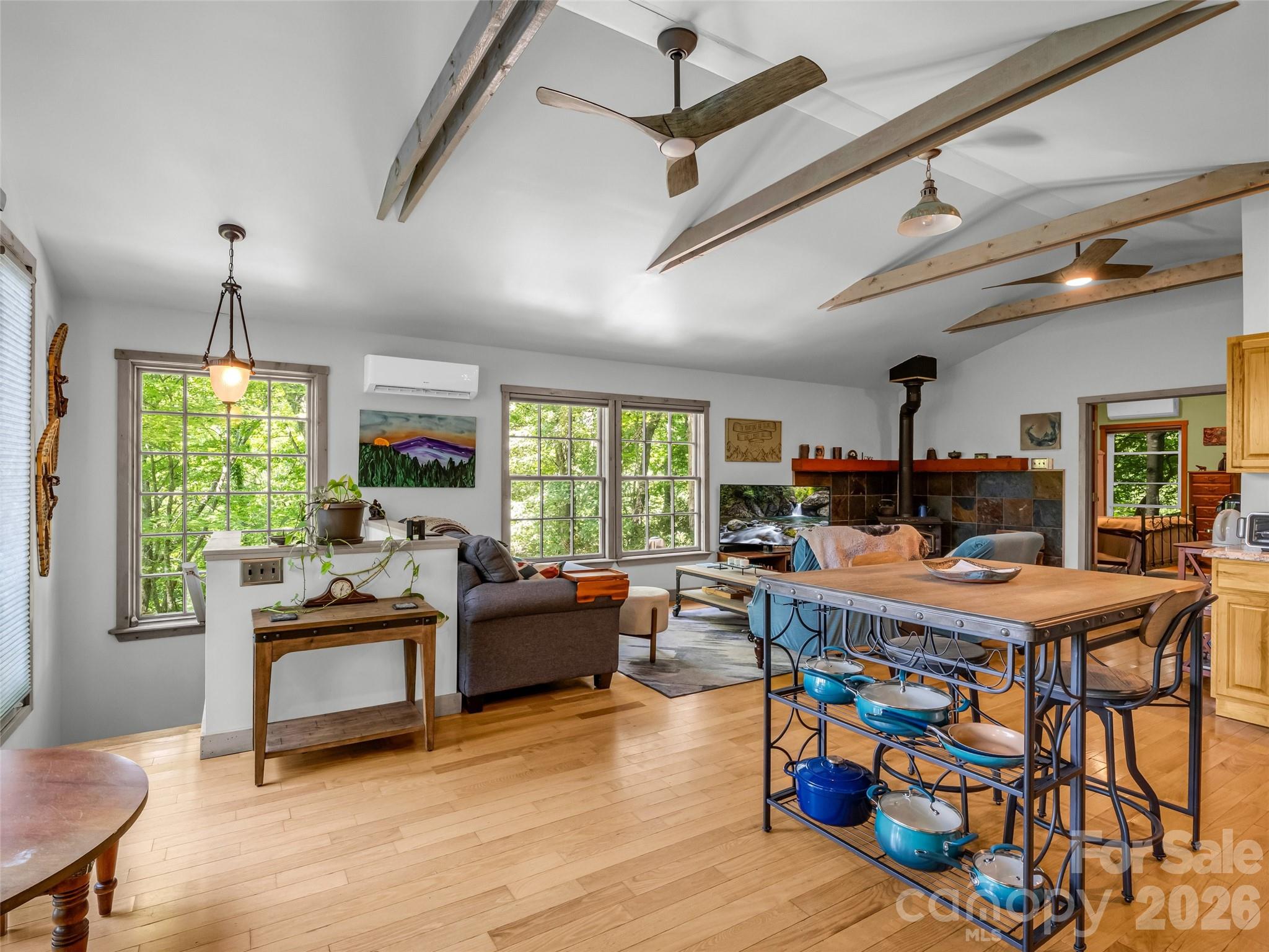20 Kimberly Road — Black Mountain
