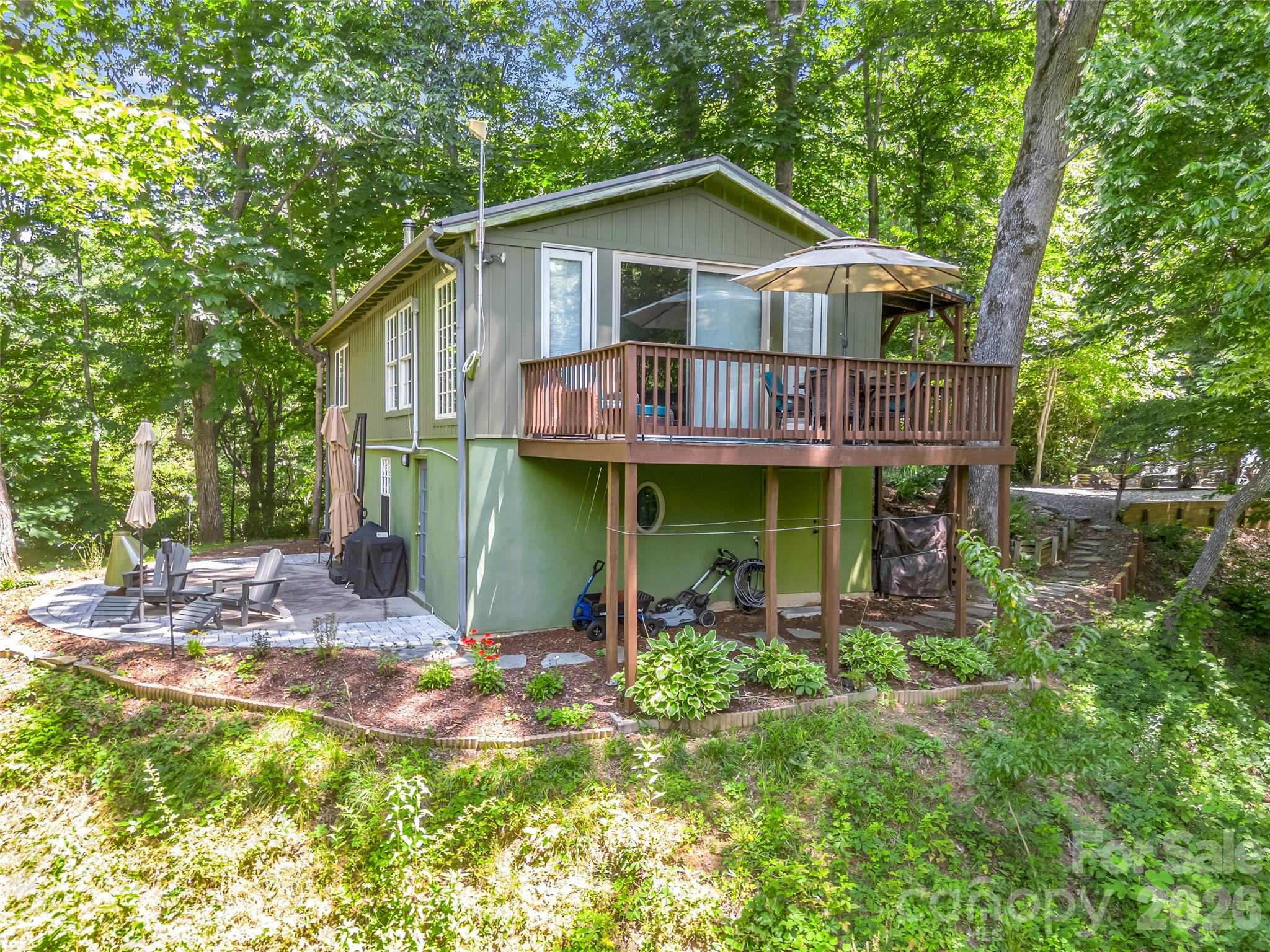 20 Kimberly Road — Black Mountain