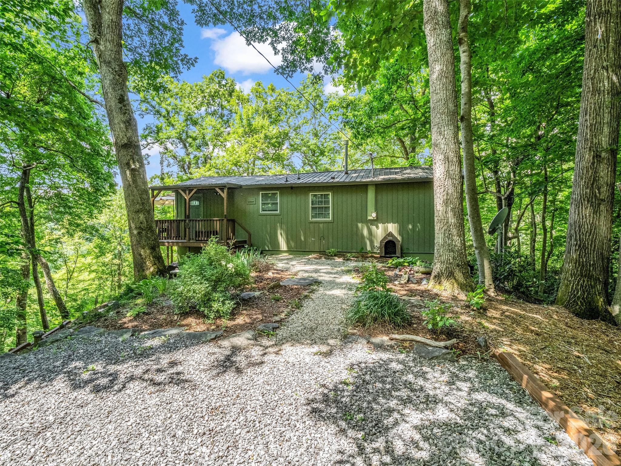 20 Kimberly Road — Black Mountain