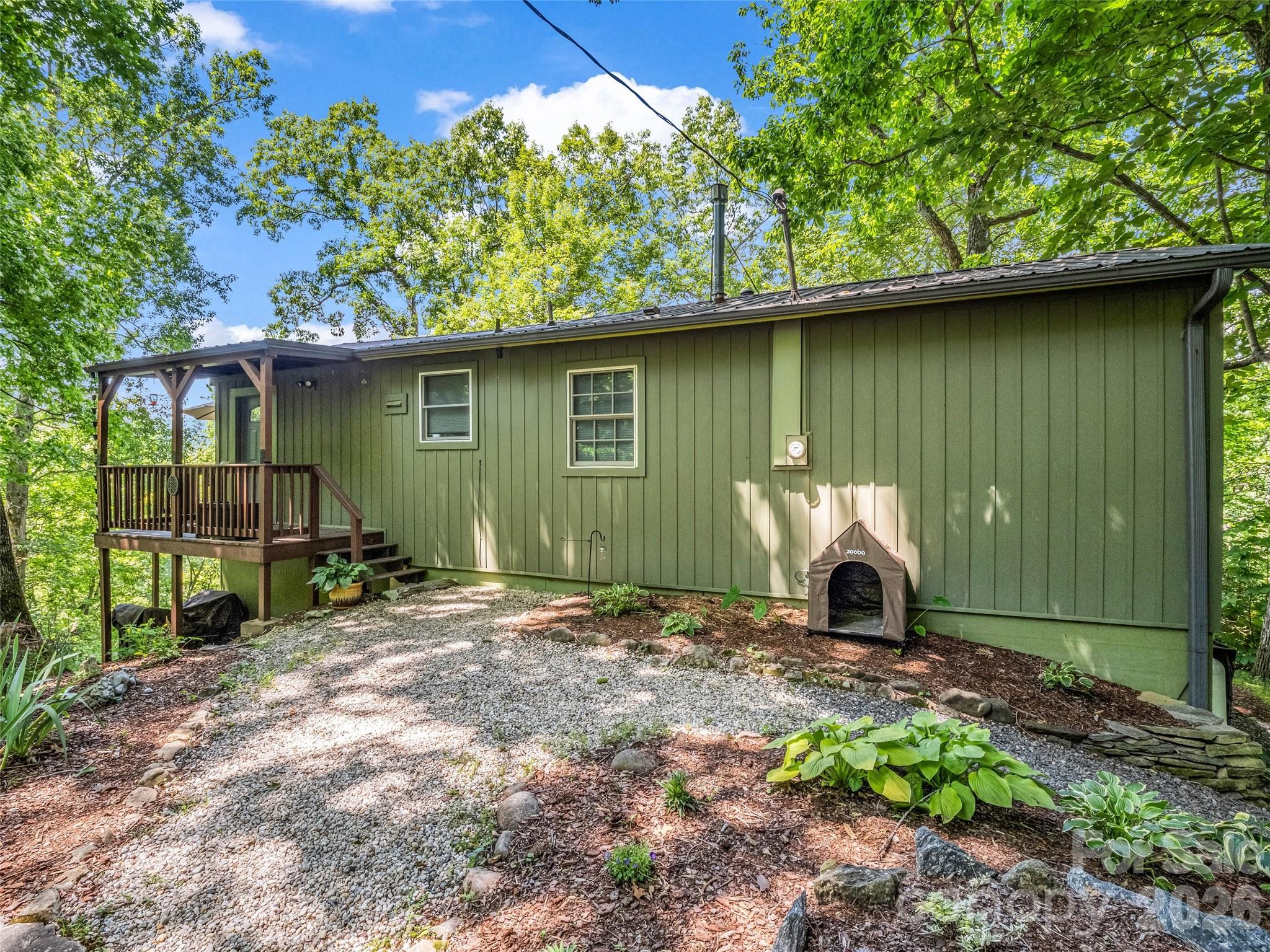 20 Kimberly Road — Black Mountain