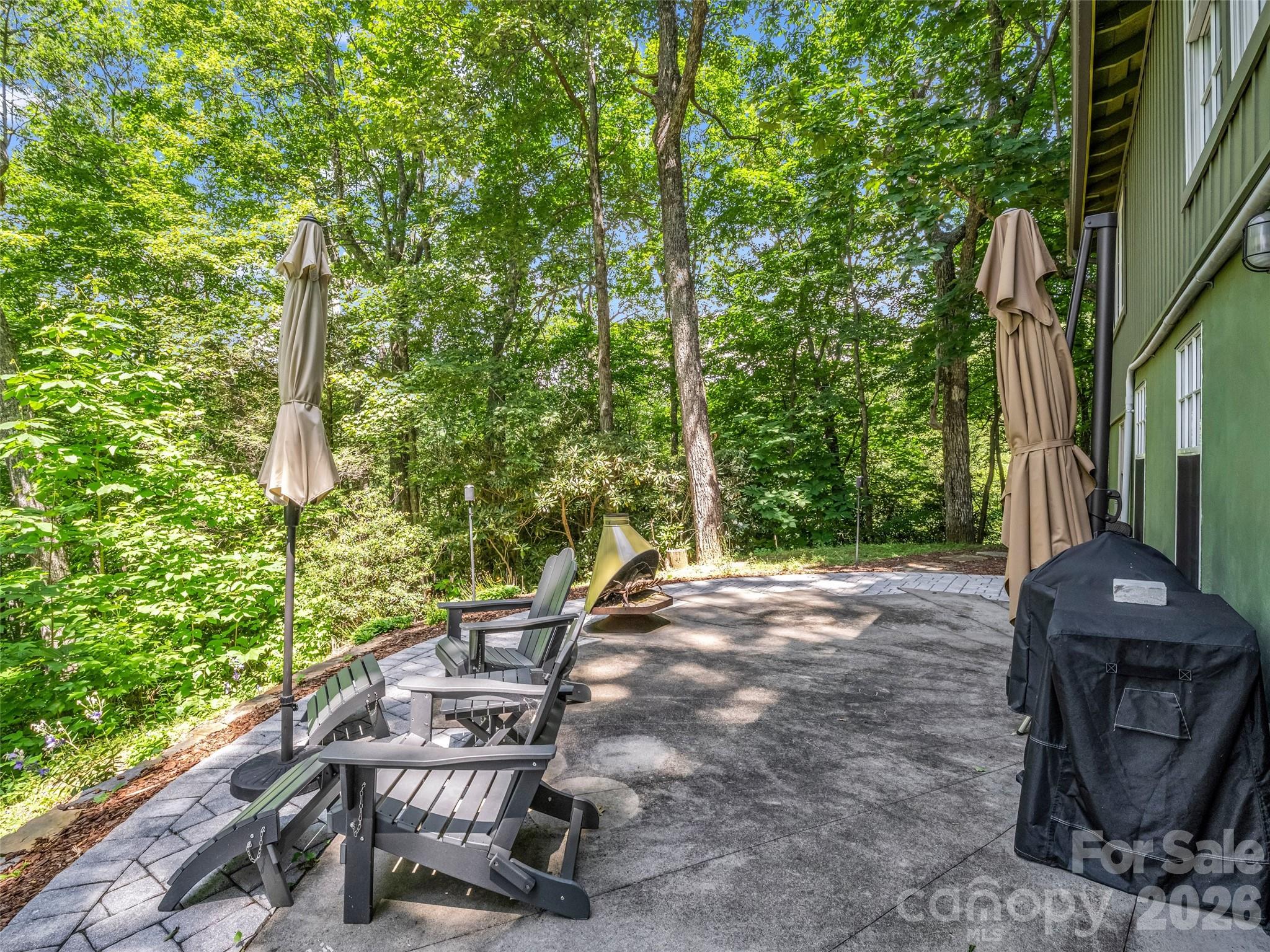 20 Kimberly Road — Black Mountain