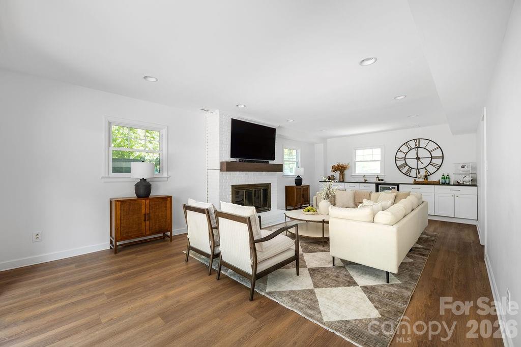 6614 Old Providence Road — Charlotte
