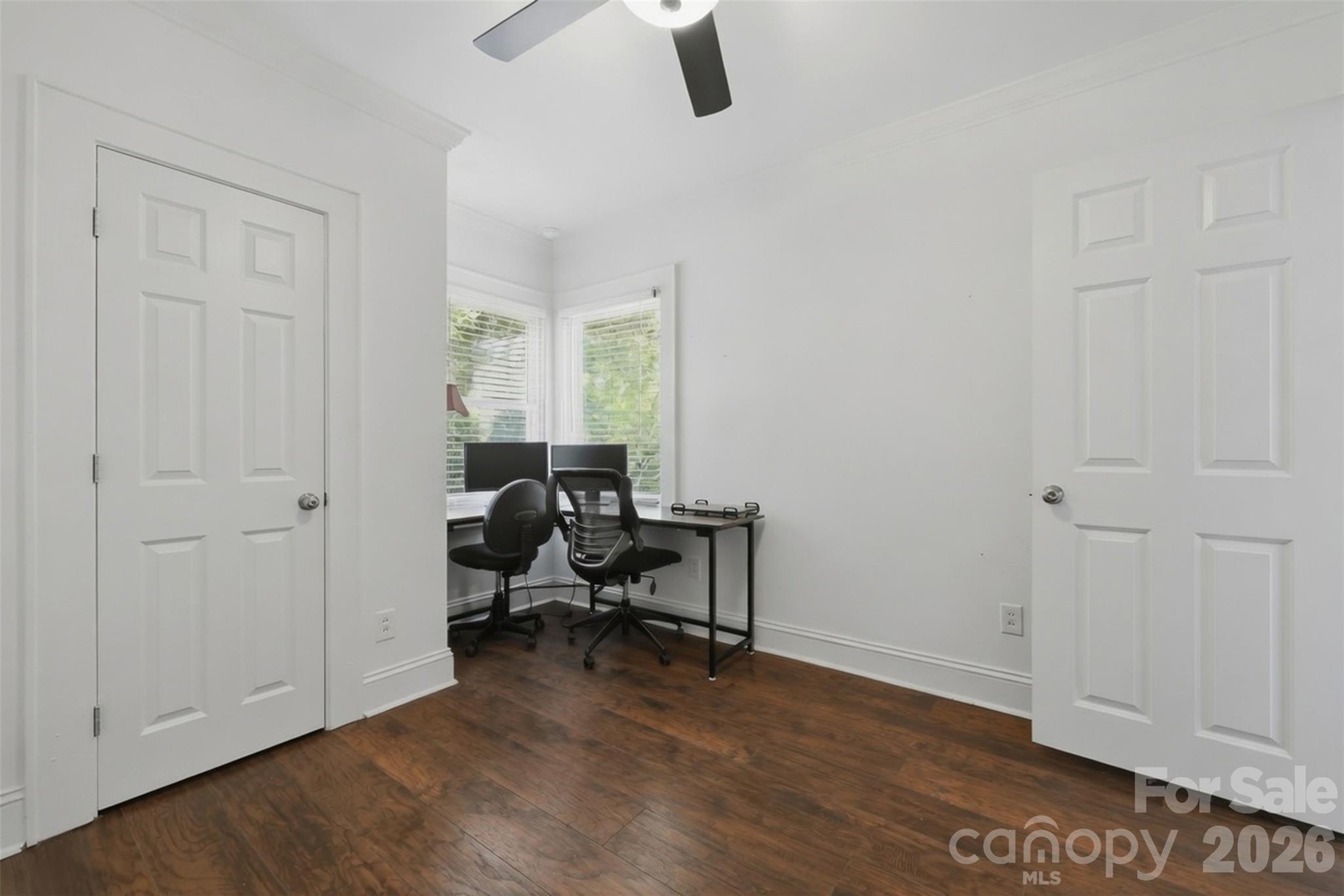 104 31st Avenue NE — Hickory