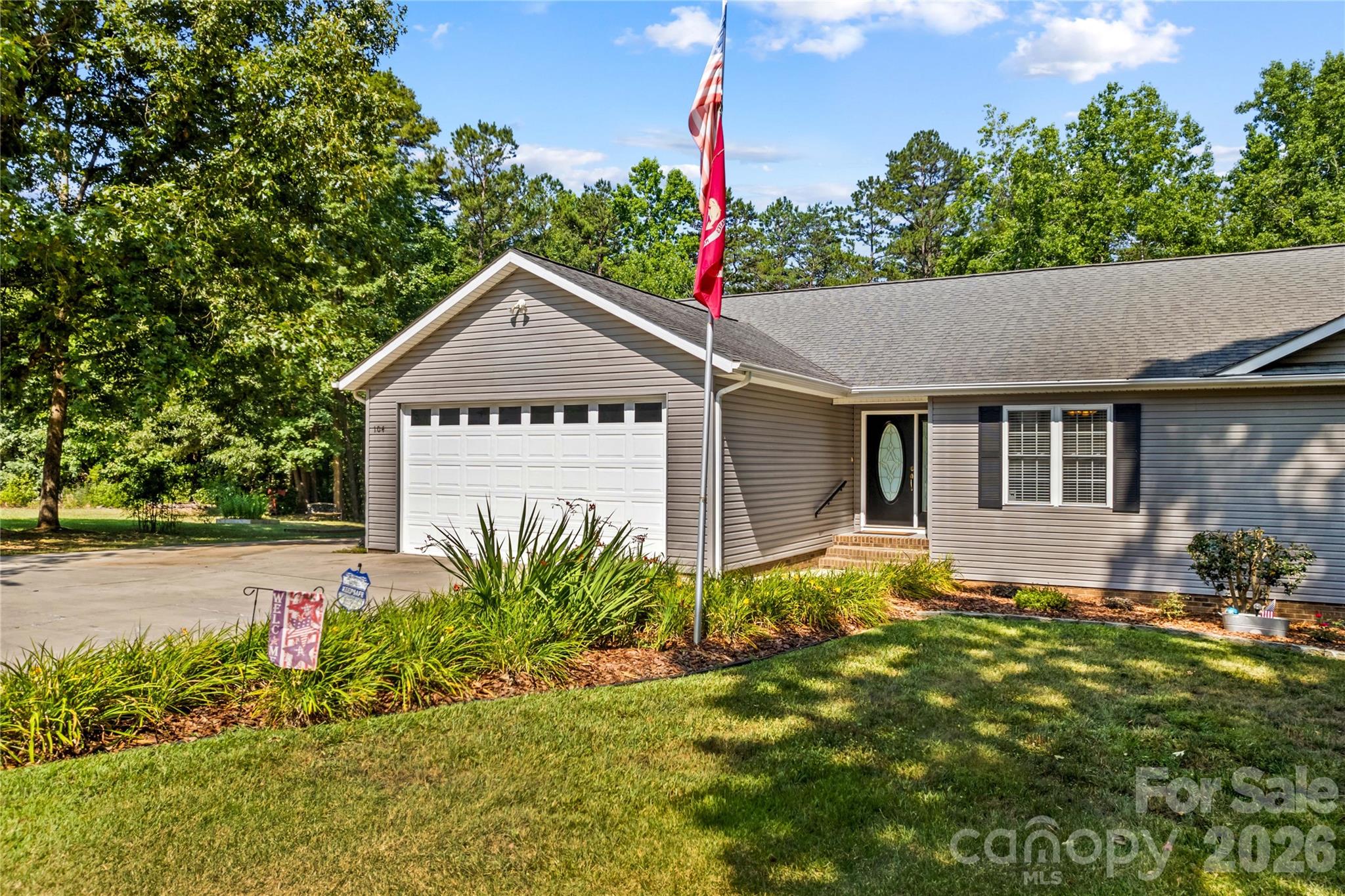 104 Parkers Grove Lane — Statesville