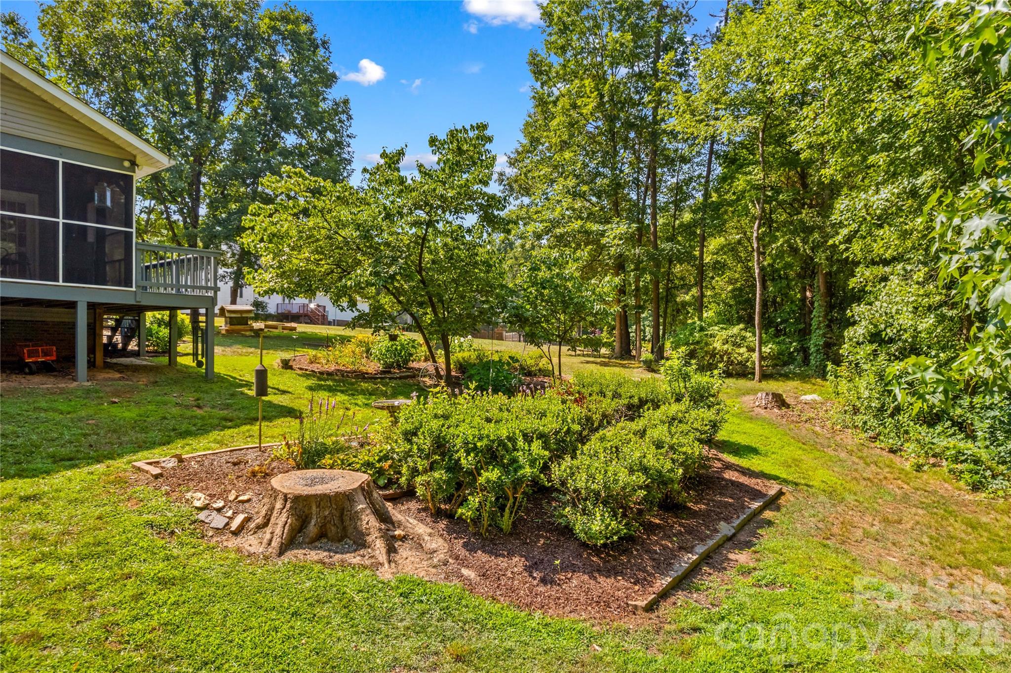 104 Parkers Grove Lane — Statesville