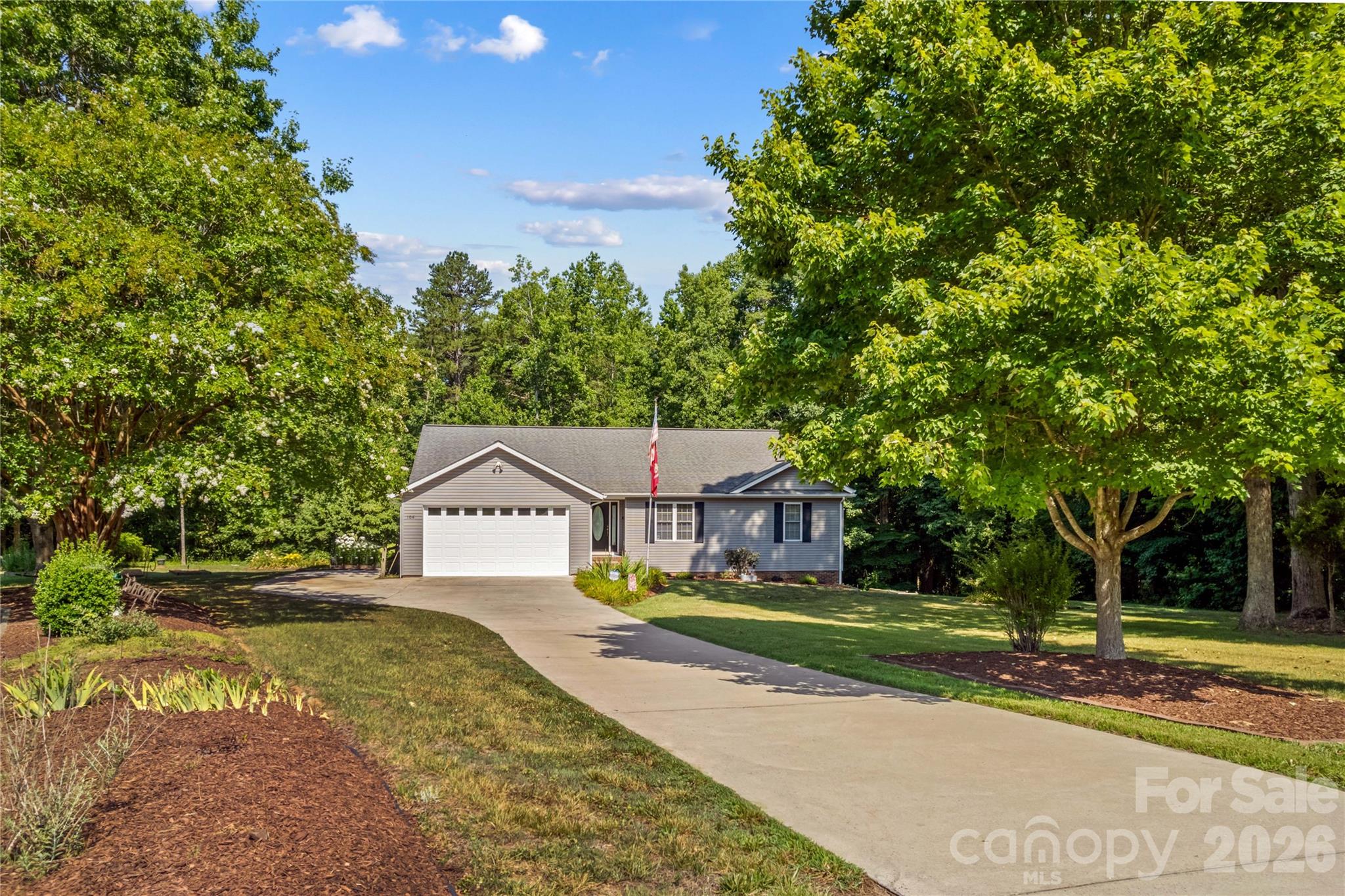 104 Parkers Grove Lane — Statesville