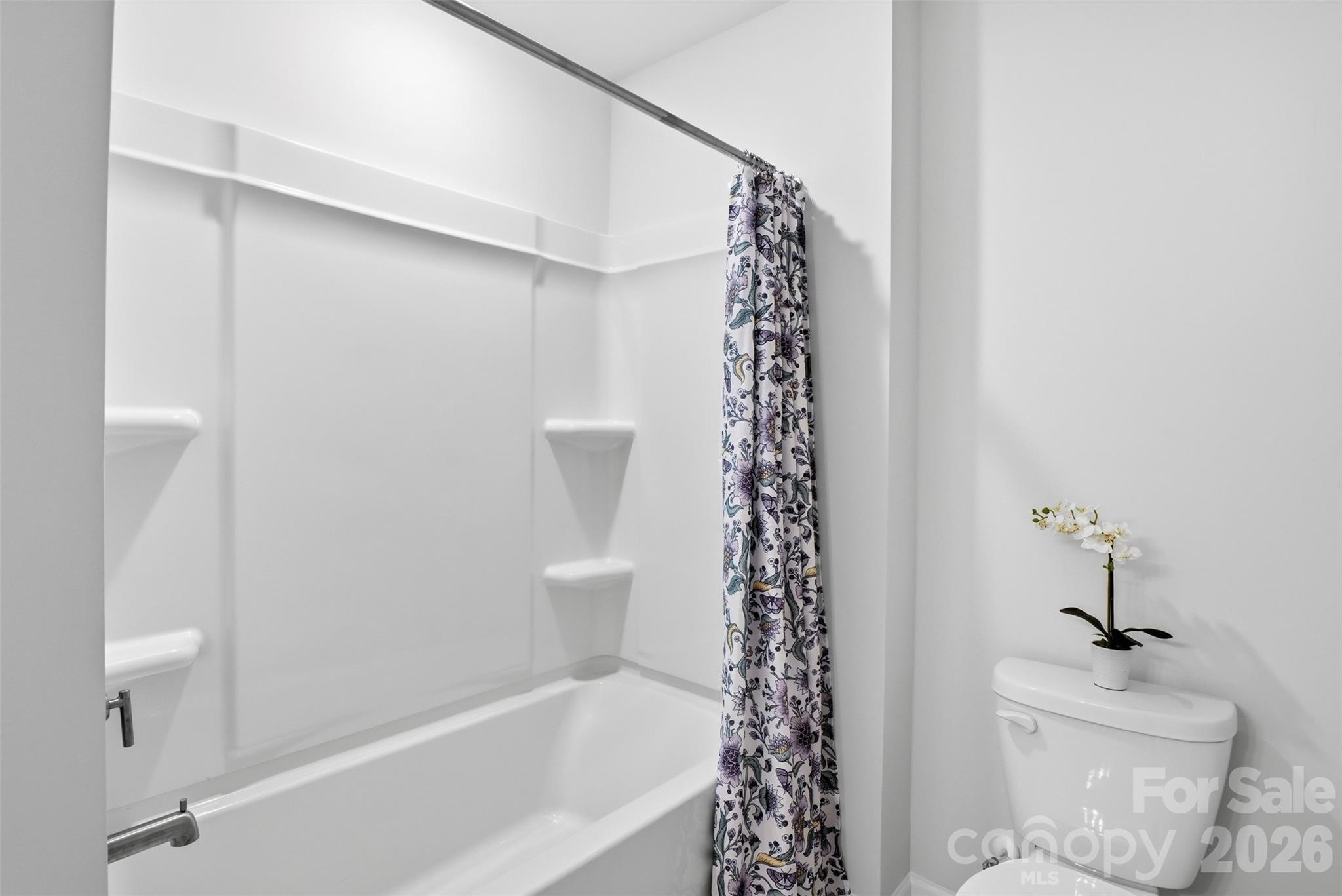 141 Rhuidean Court — Troutman