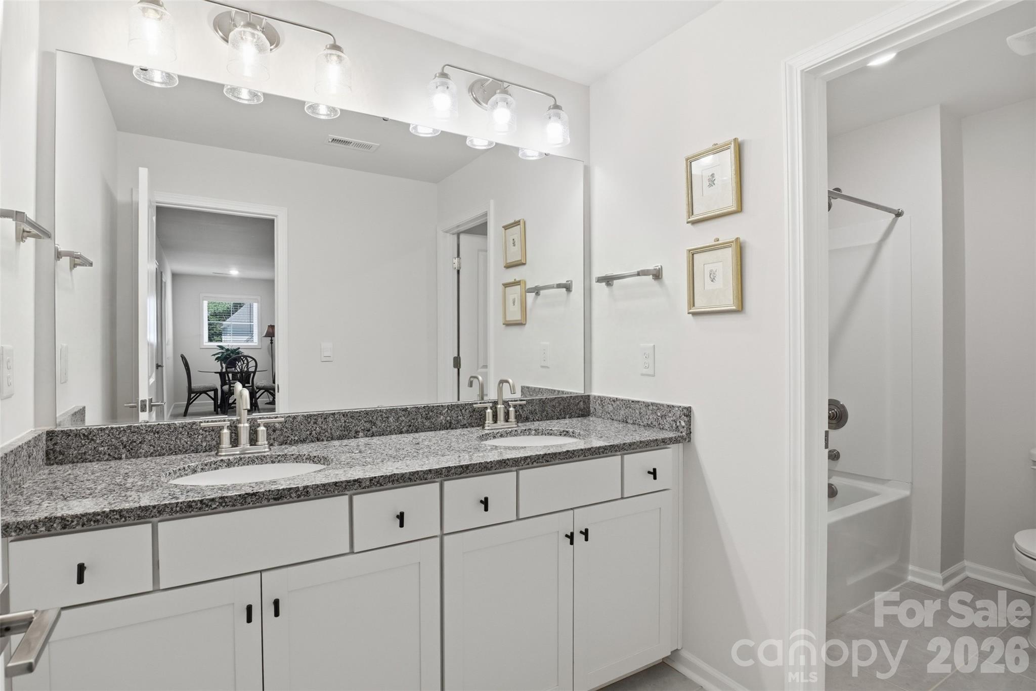 141 Rhuidean Court — Troutman