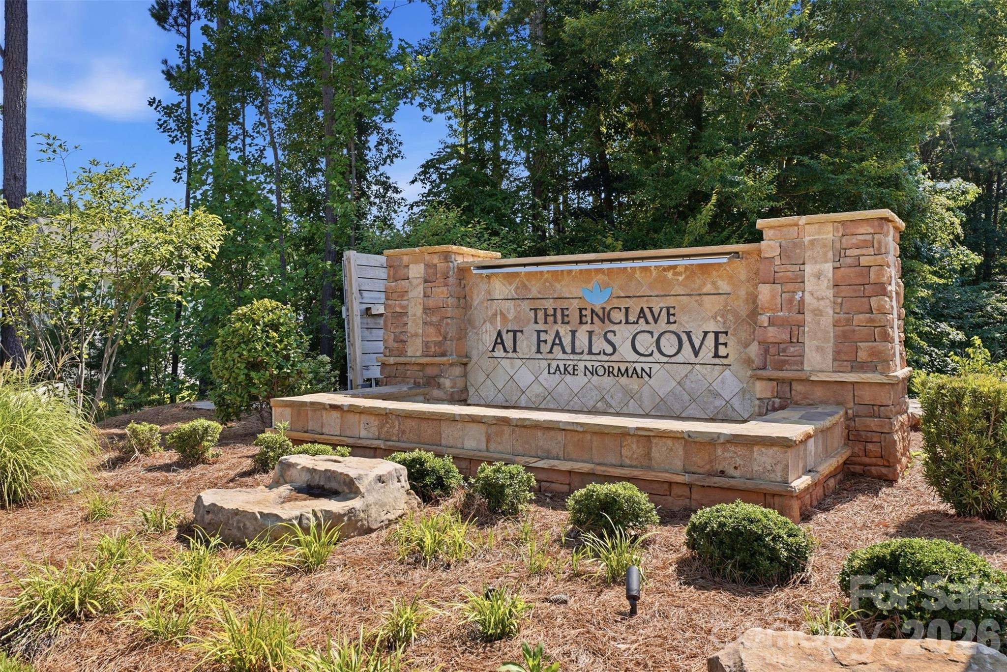 141 Rhuidean Court — Troutman