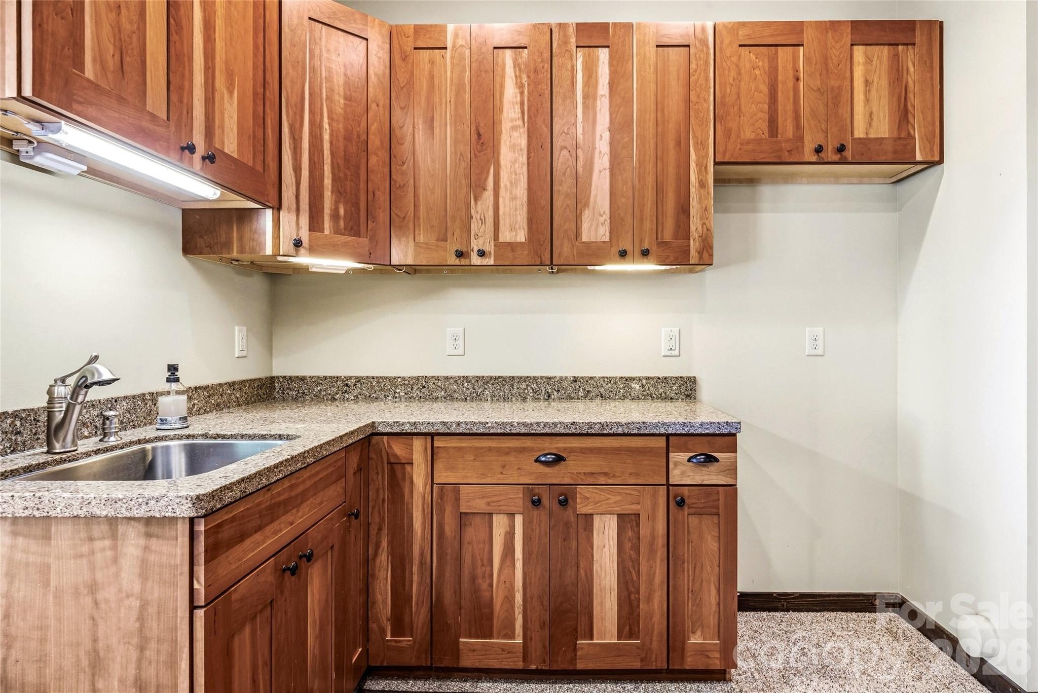 136 Merrills Ridge Road — Asheville