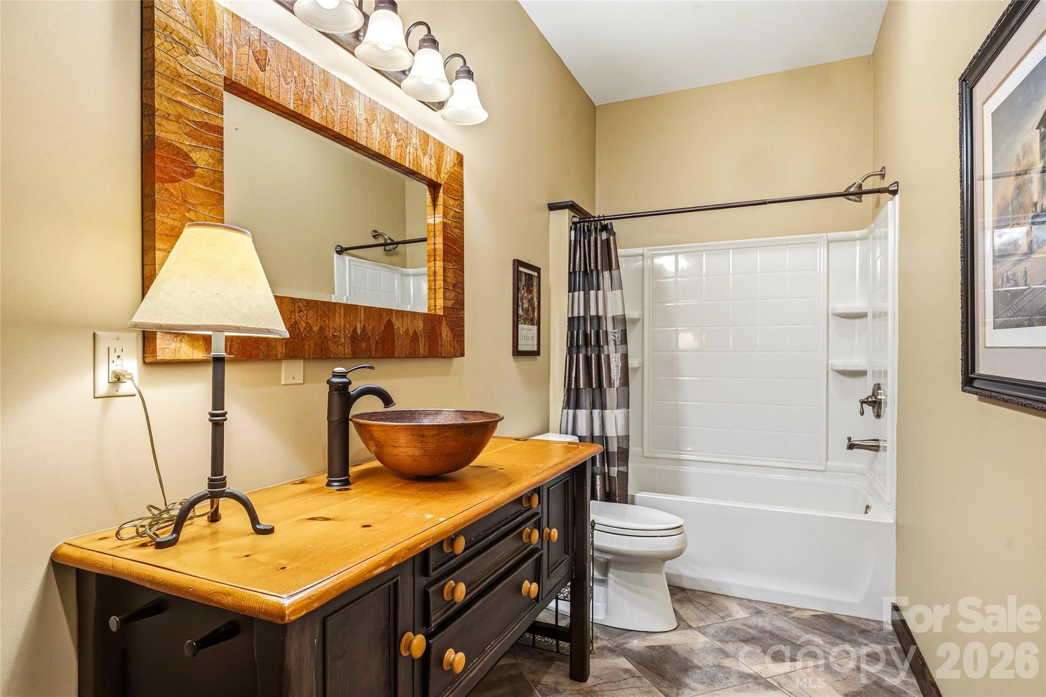 136 Merrills Ridge Road — Asheville