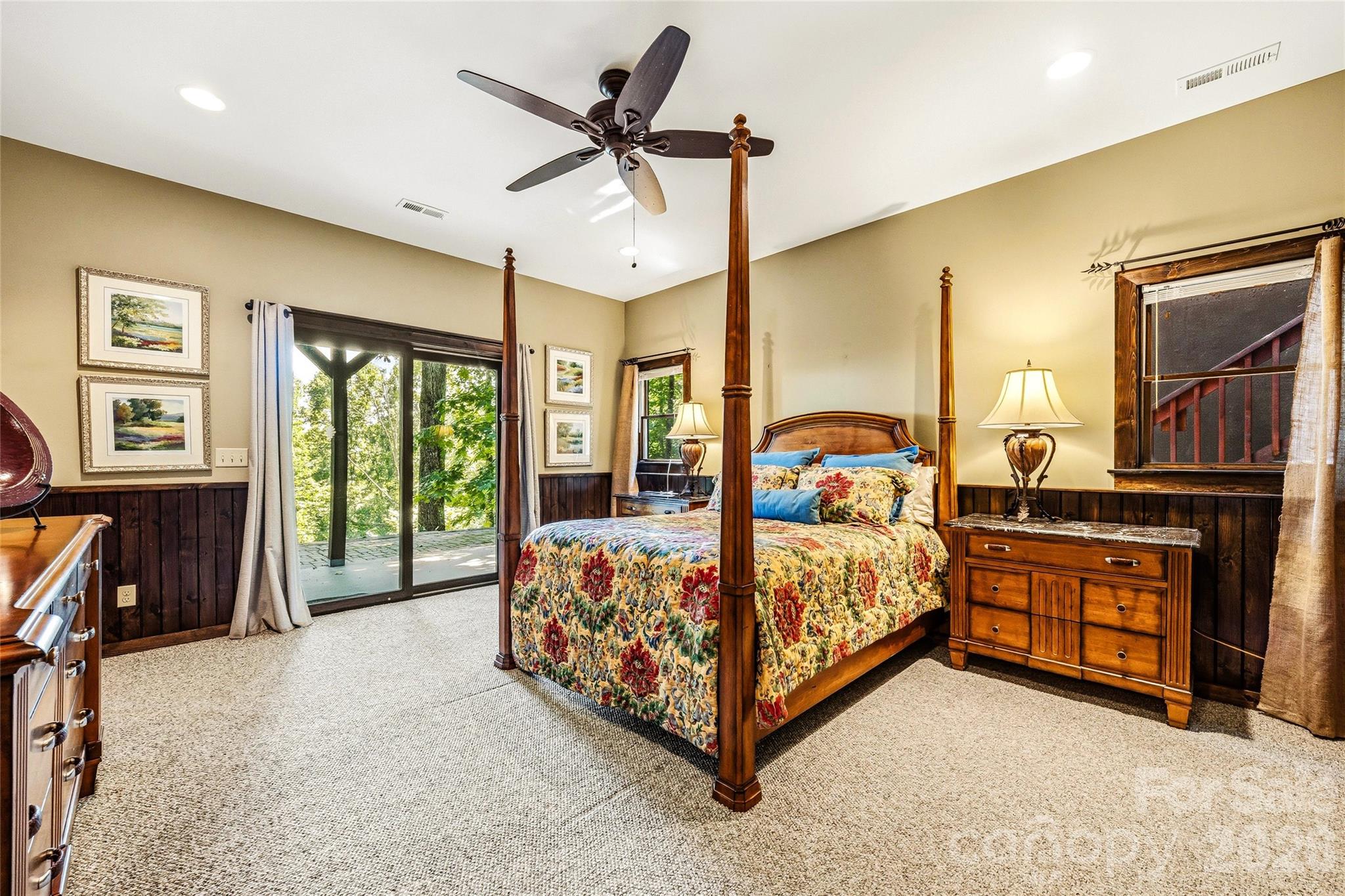 136 Merrills Ridge Road — Asheville
