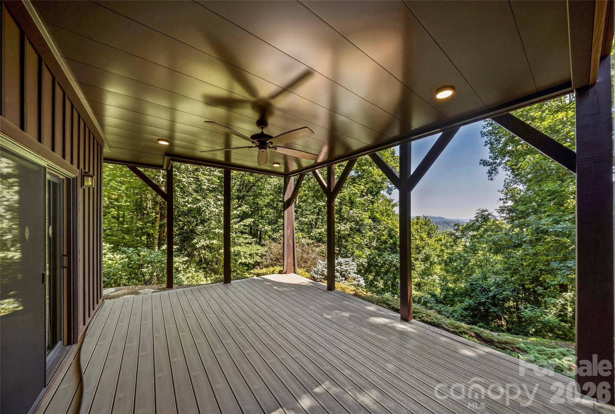 136 Merrills Ridge Road — Asheville