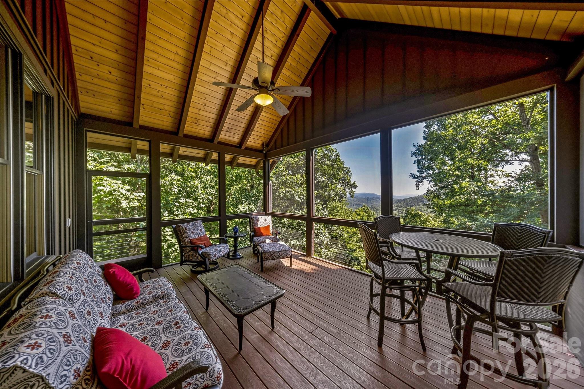 136 Merrills Ridge Road — Asheville