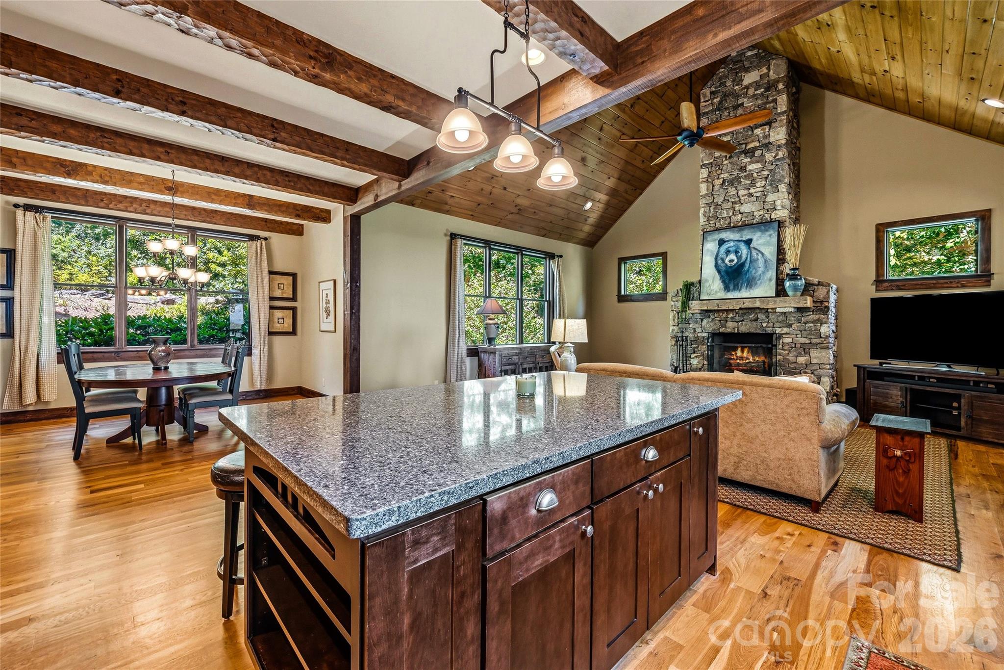 136 Merrills Ridge Road — Asheville