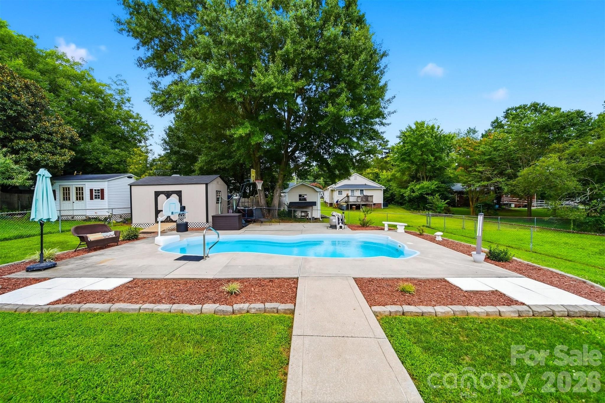 927 Victoria Avenue — Kannapolis