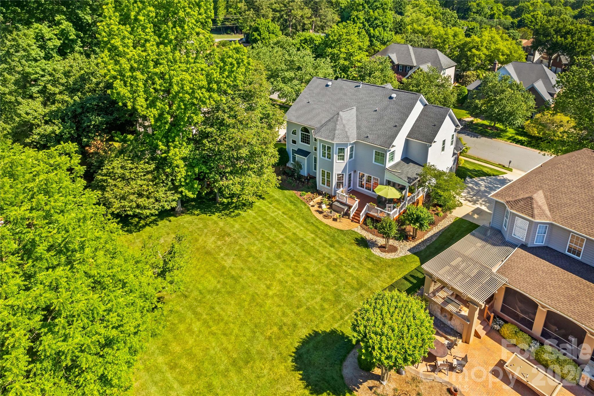 16203 Northstone Drive — Huntersville