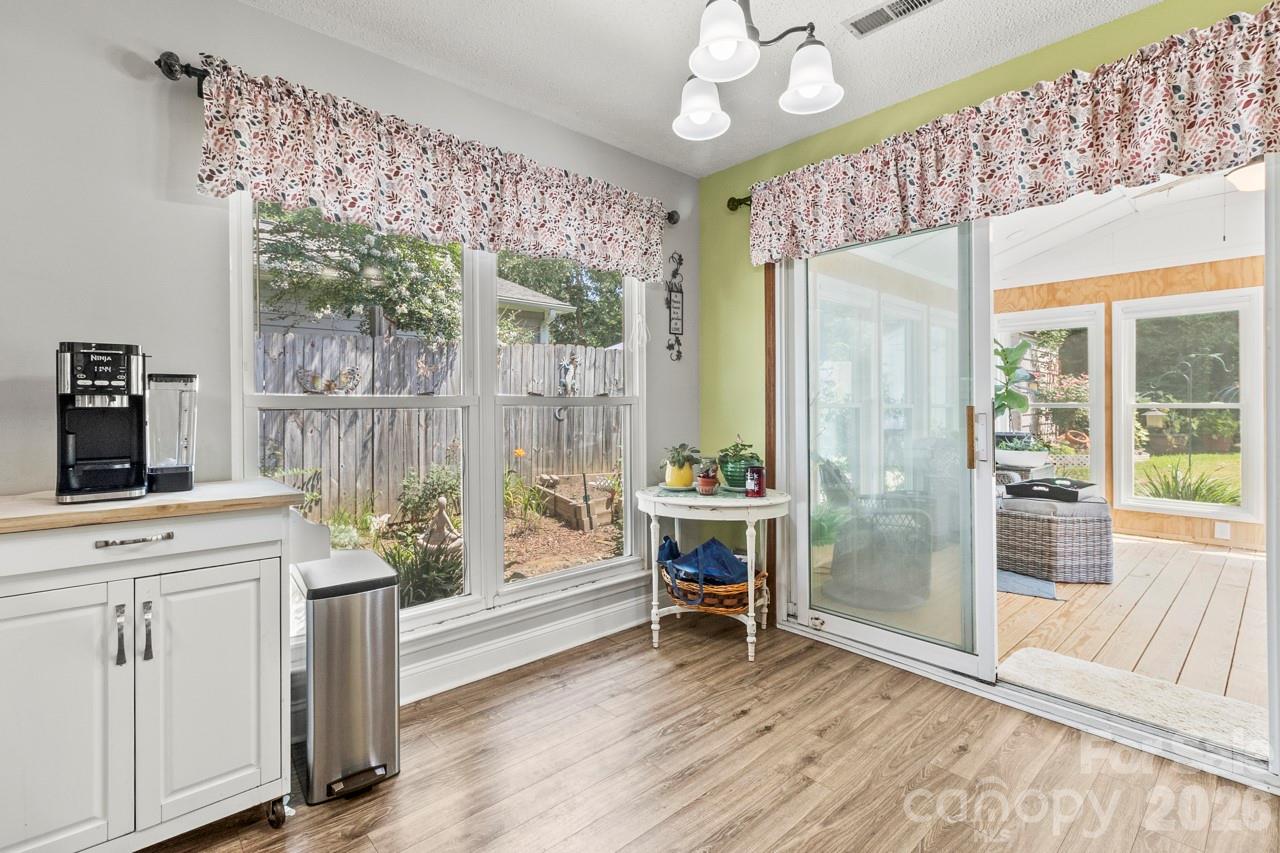6325 Ellesmere Court — Charlotte