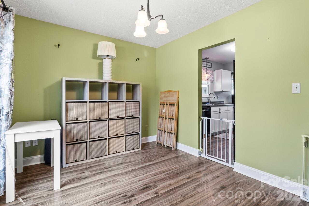 6325 Ellesmere Court — Charlotte
