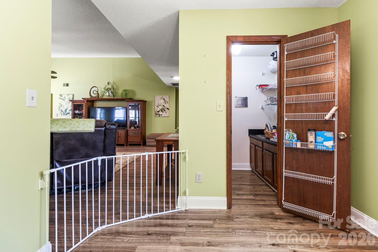 6325 Ellesmere Court — Charlotte