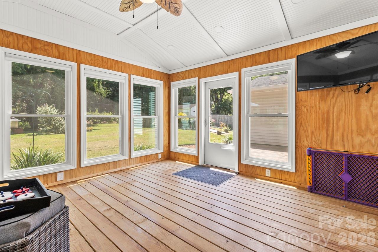 6325 Ellesmere Court — Charlotte