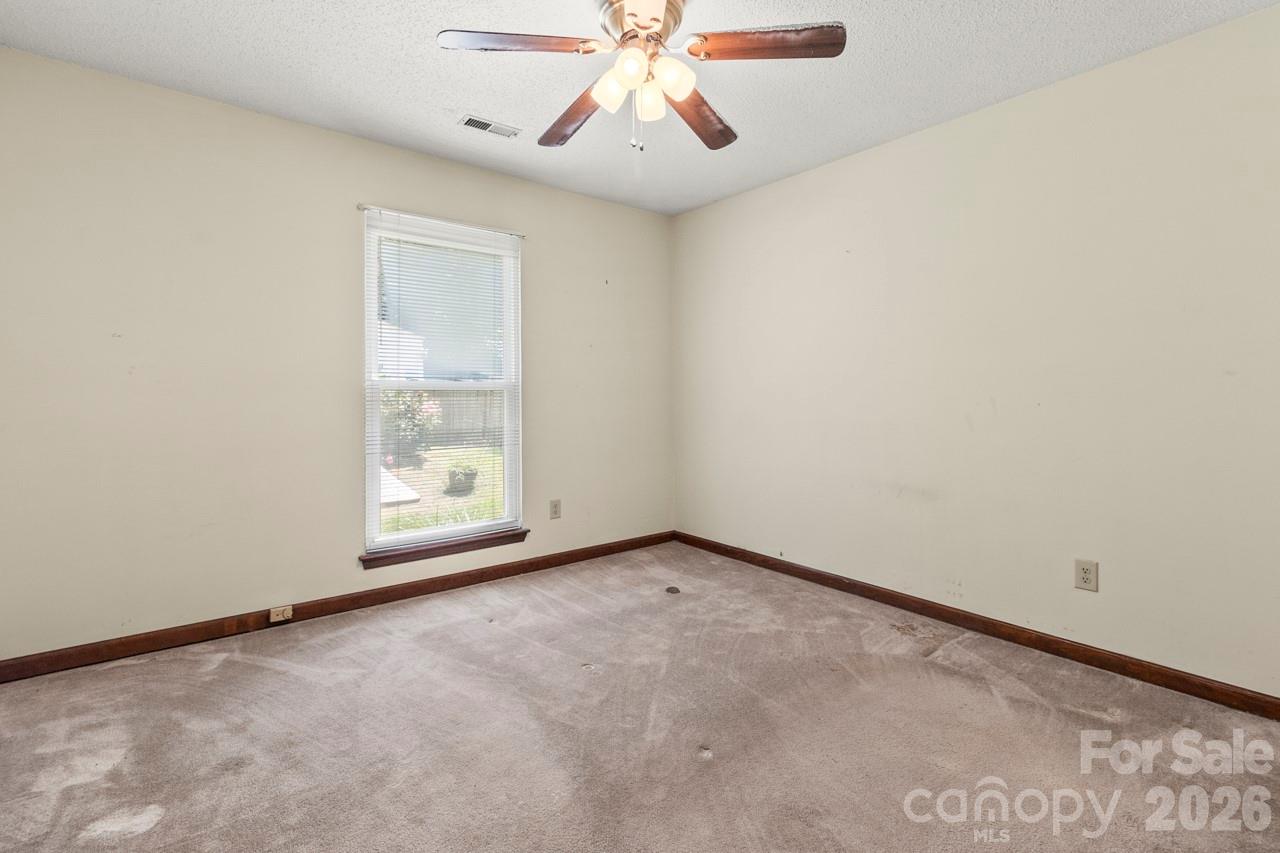 6325 Ellesmere Court — Charlotte