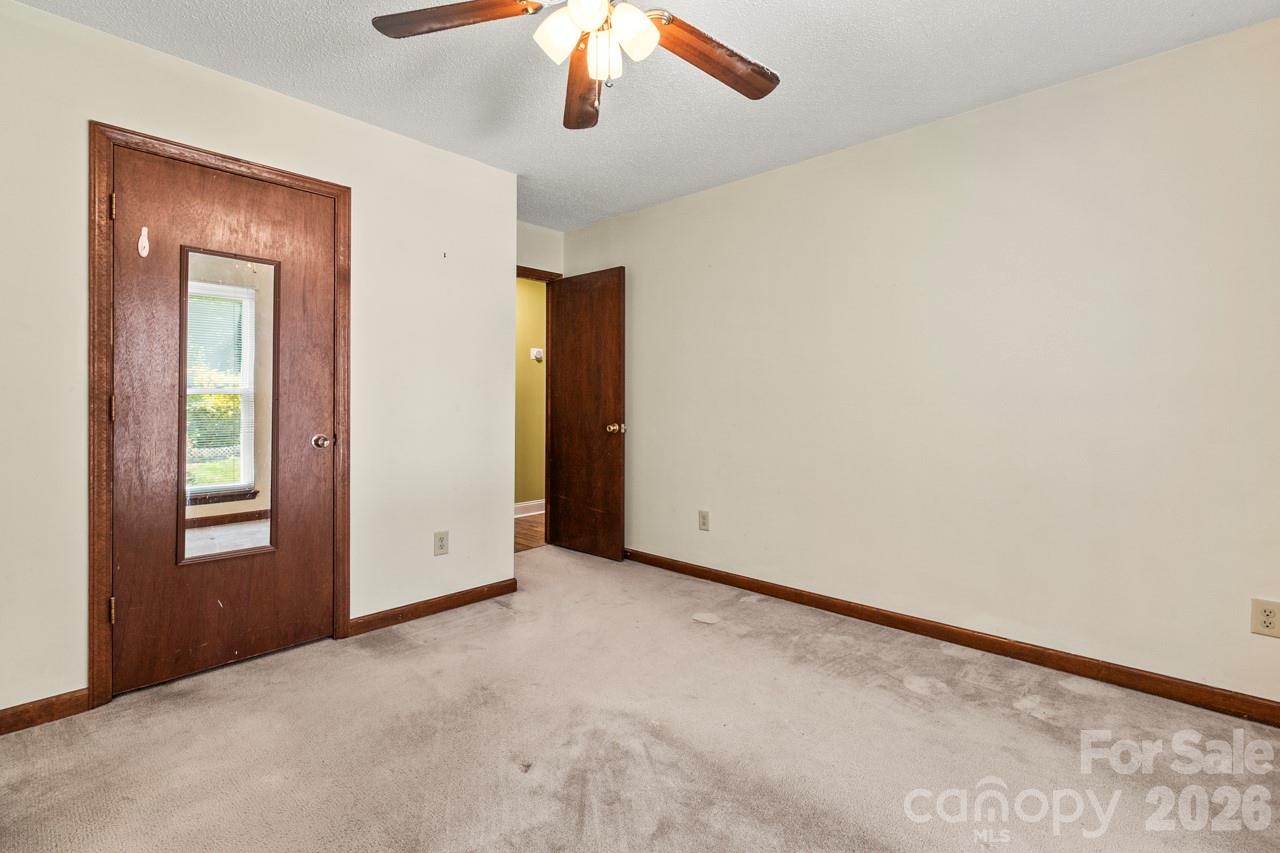 6325 Ellesmere Court — Charlotte