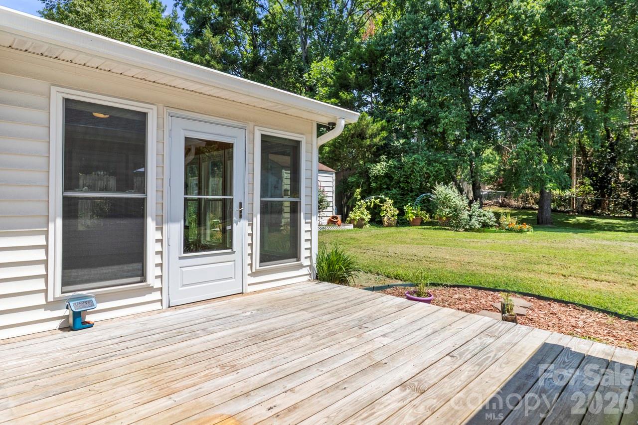 6325 Ellesmere Court — Charlotte