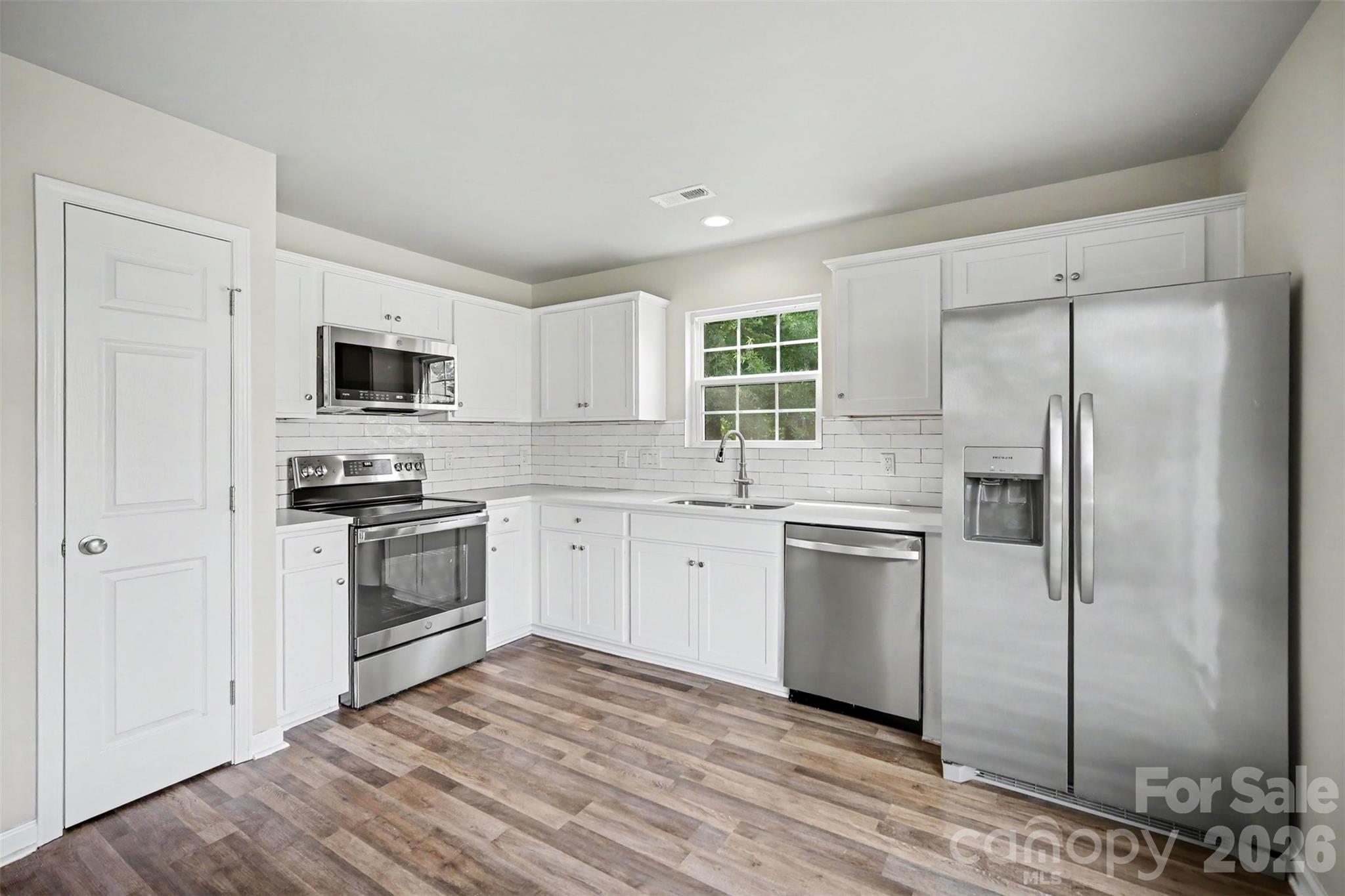 6111 Whispering Brook Court — Charlotte
