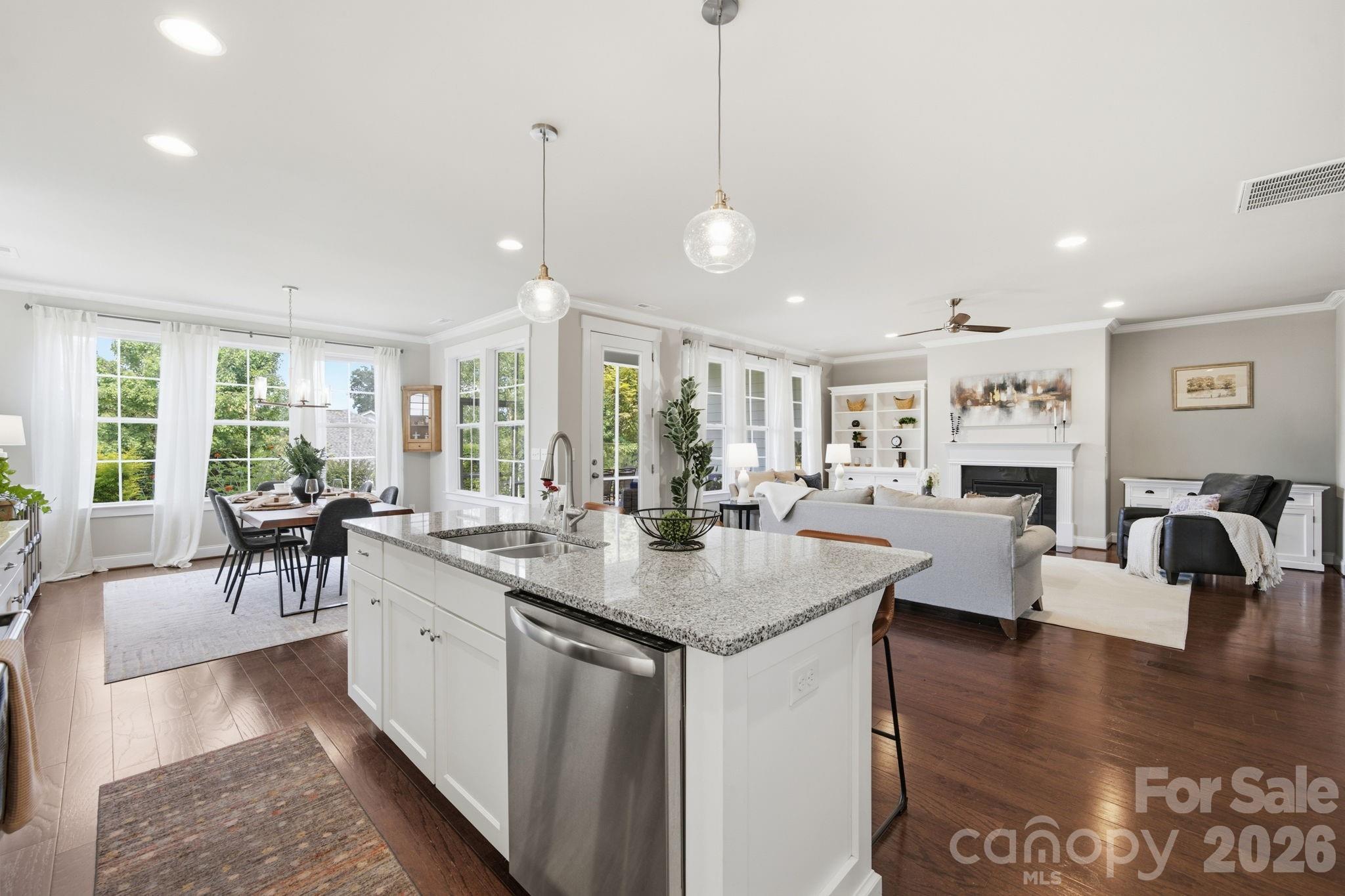 1012 Overlake Drive — Belmont