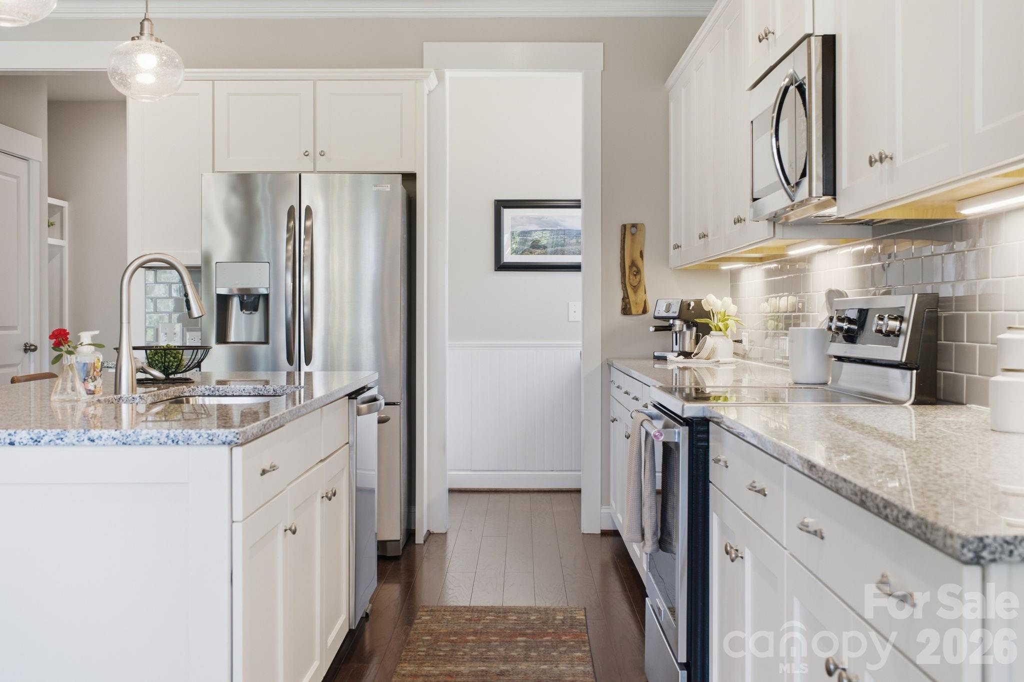 1012 Overlake Drive — Belmont