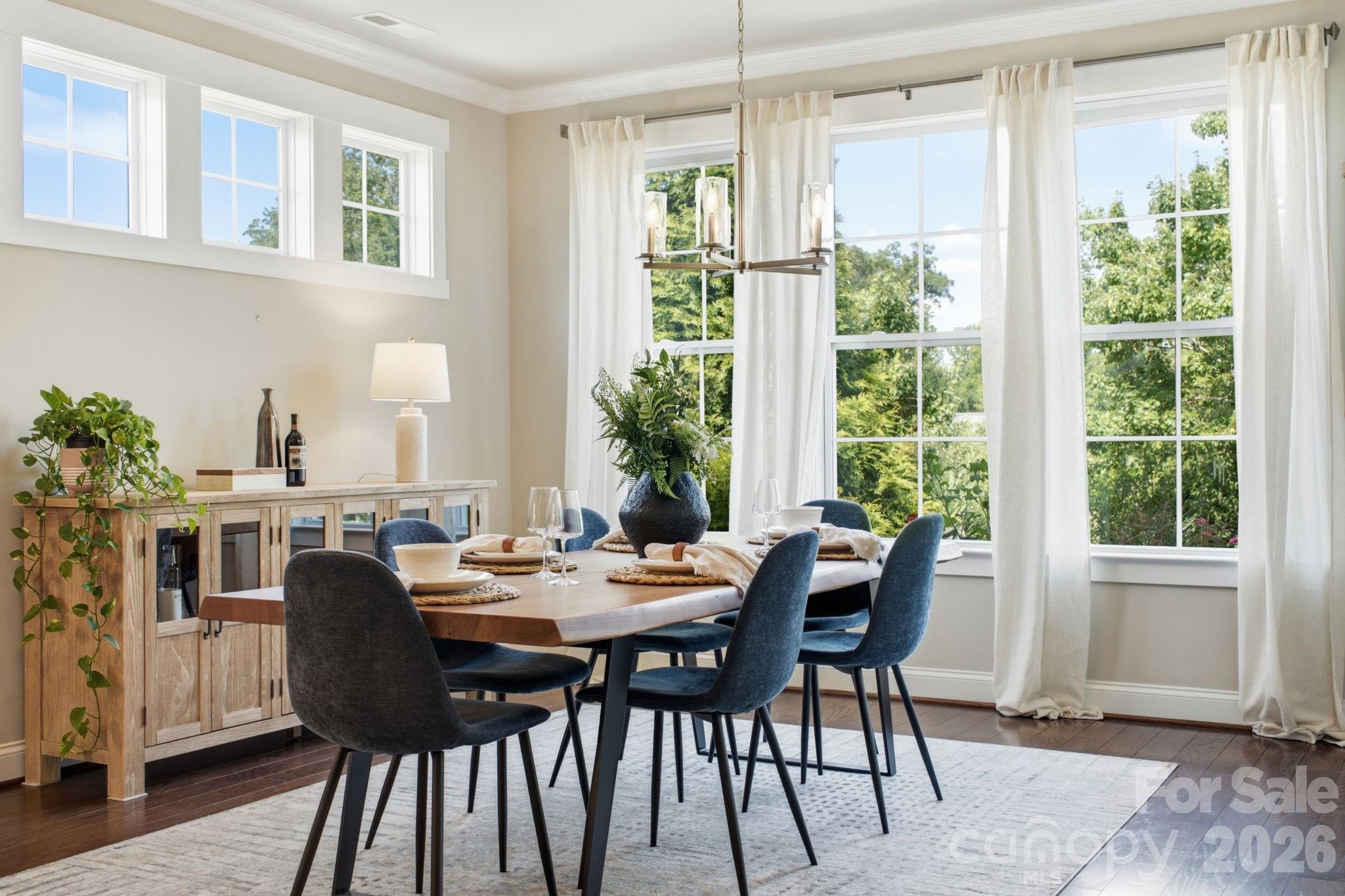 1012 Overlake Drive — Belmont