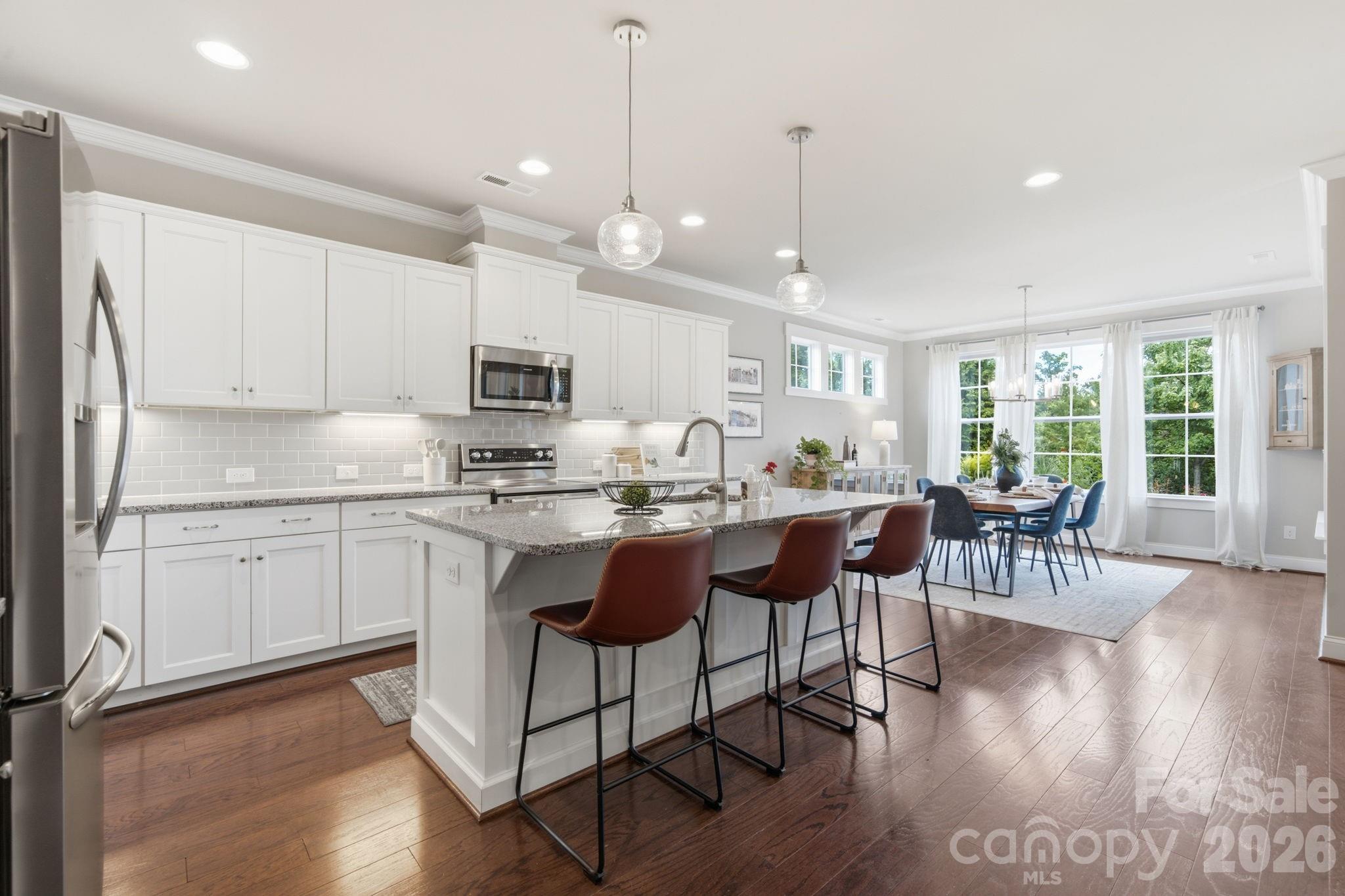 1012 Overlake Drive — Belmont