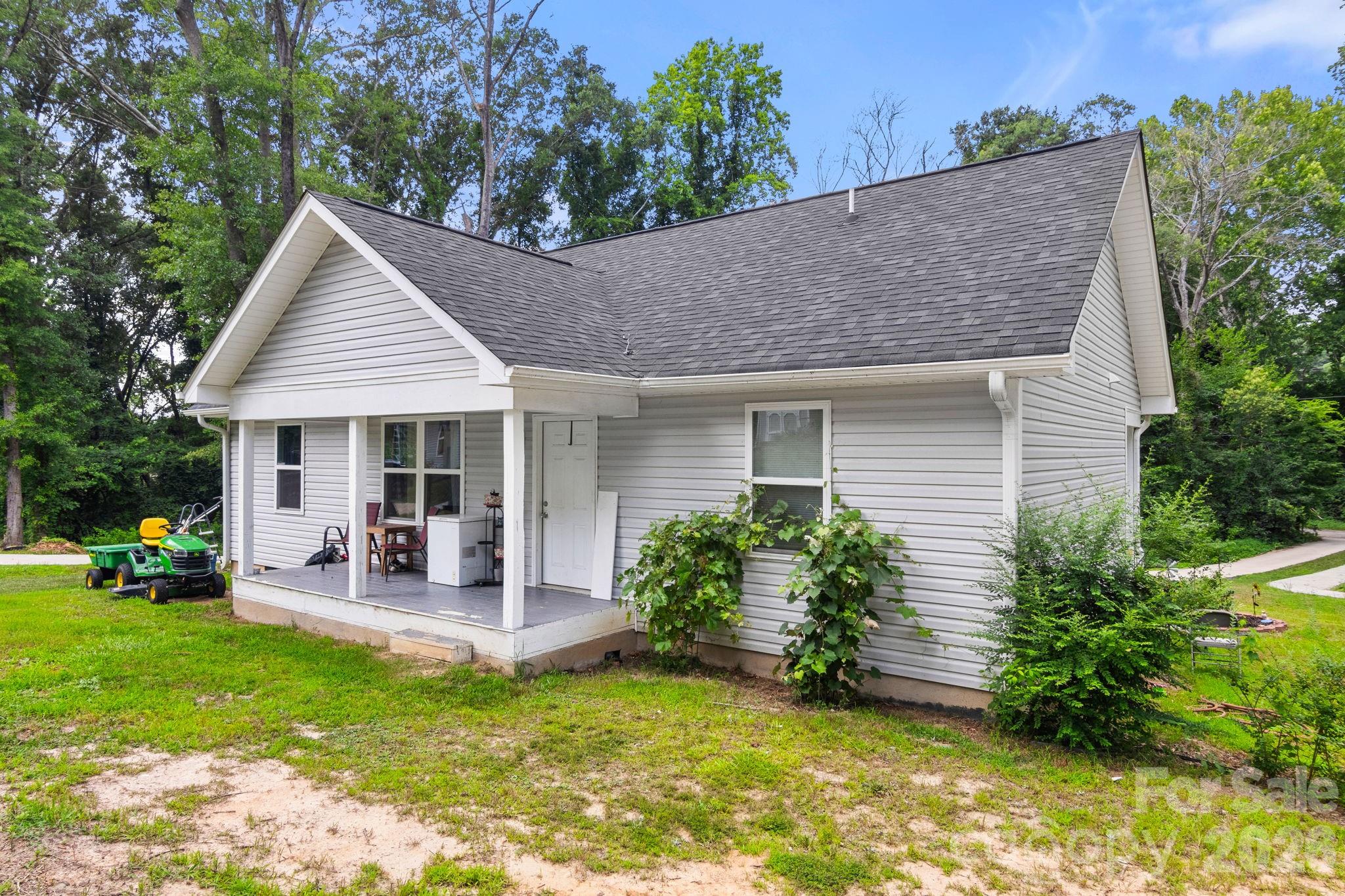 641 Johns Lane — Gastonia